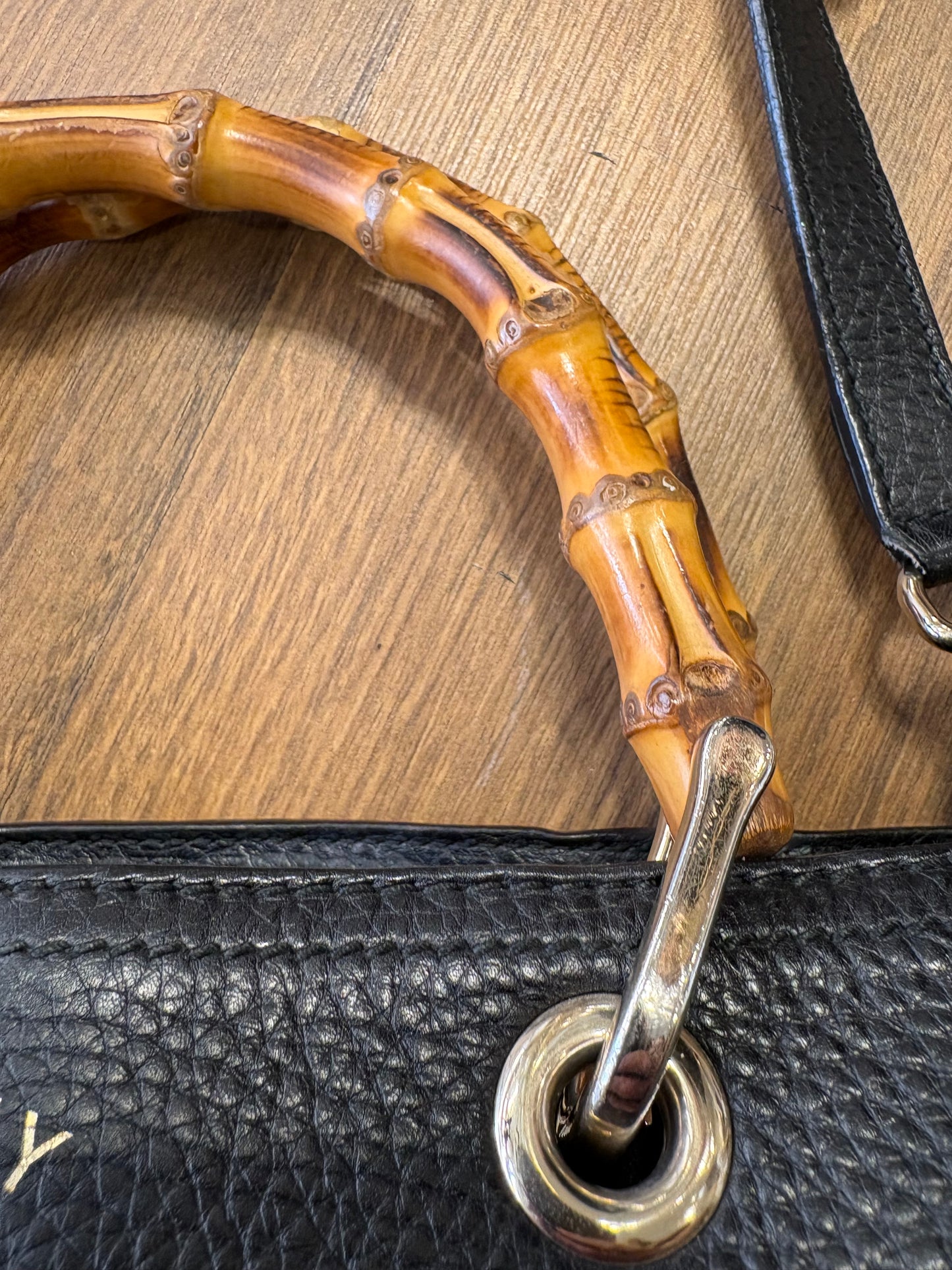 Gucci borsa manico bamboo e tracolla