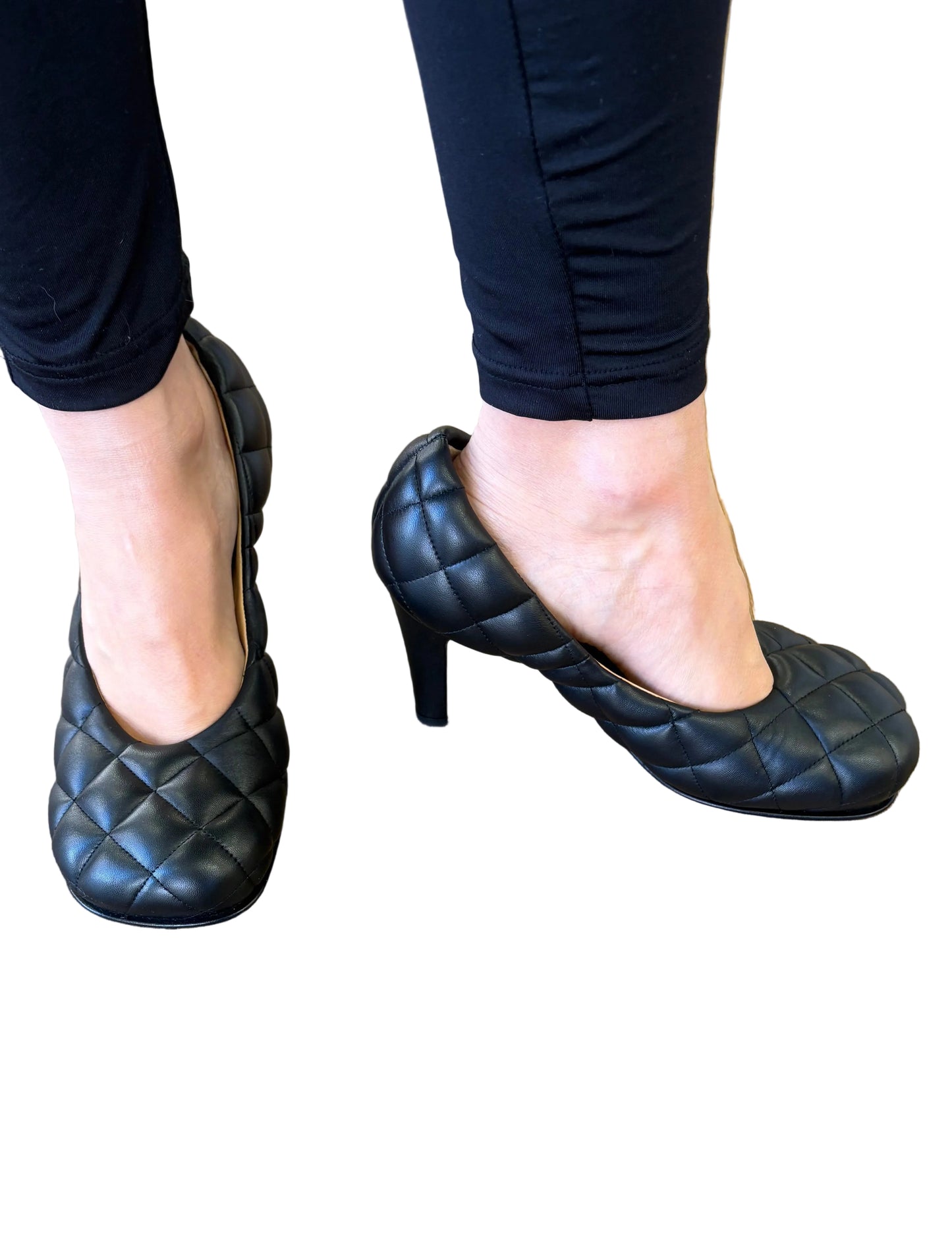 Bottega Veneta Puffy Bloc trapuntata in pelle nera 37. Nuovo