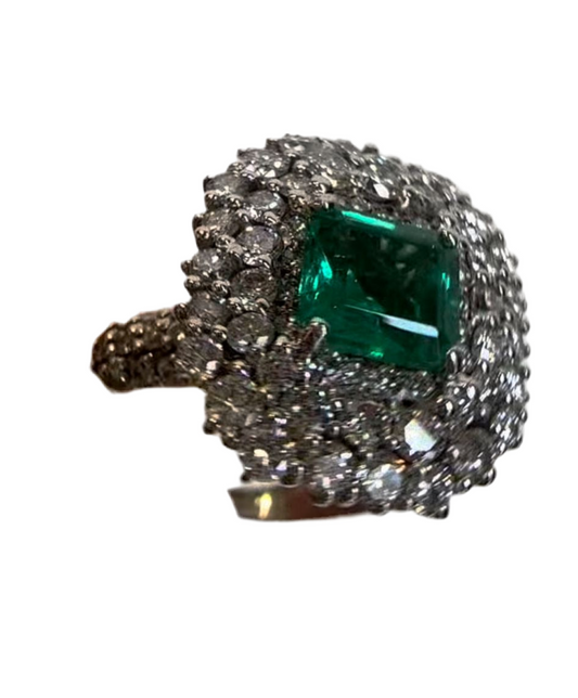 Anello oro bianco diamanti  e smeraldo