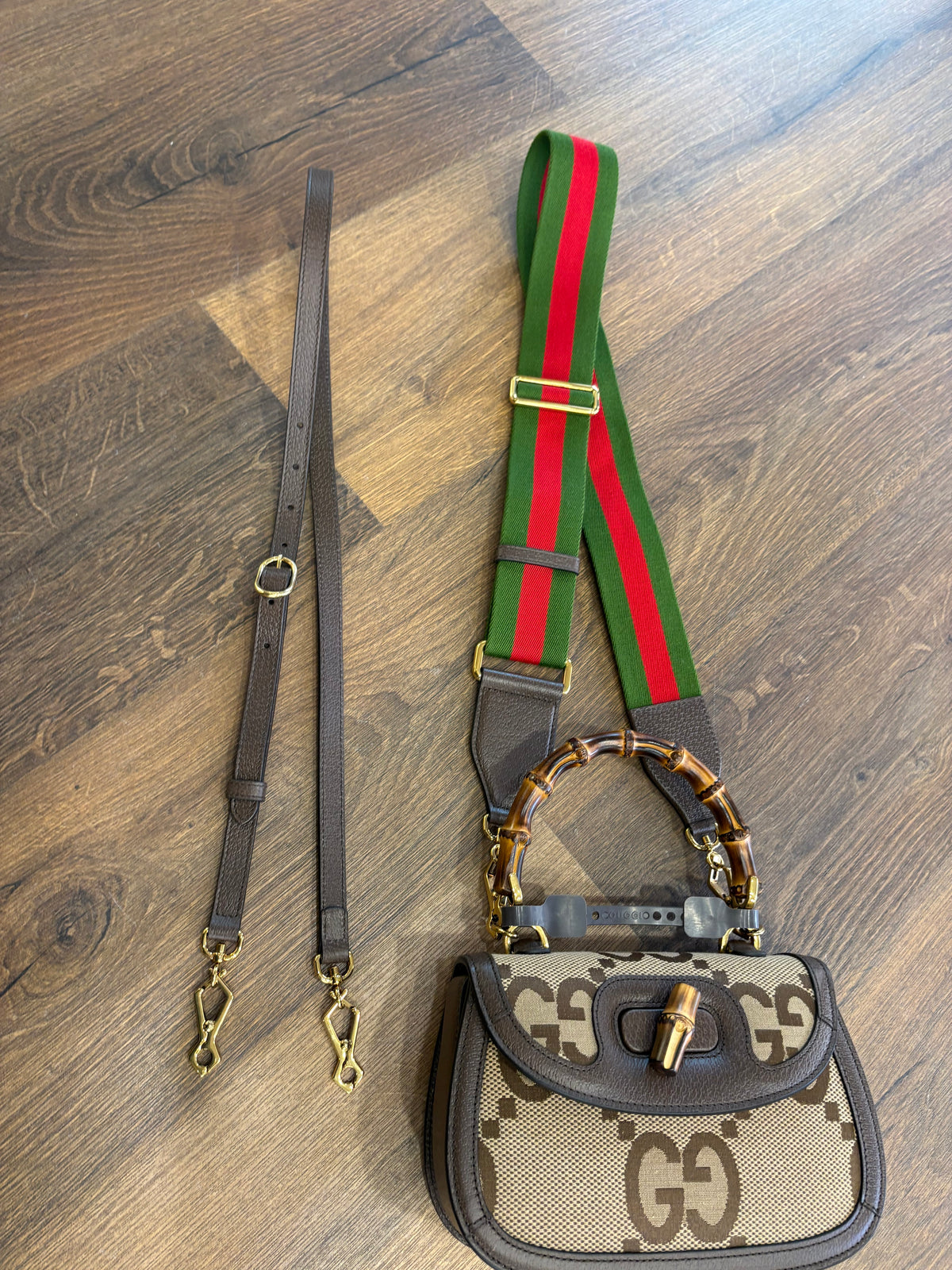 Gucci Borsa a mano Gucci Bamboo 1947 mini in tela Jumbo GG e pelle marrone. Nuovo
