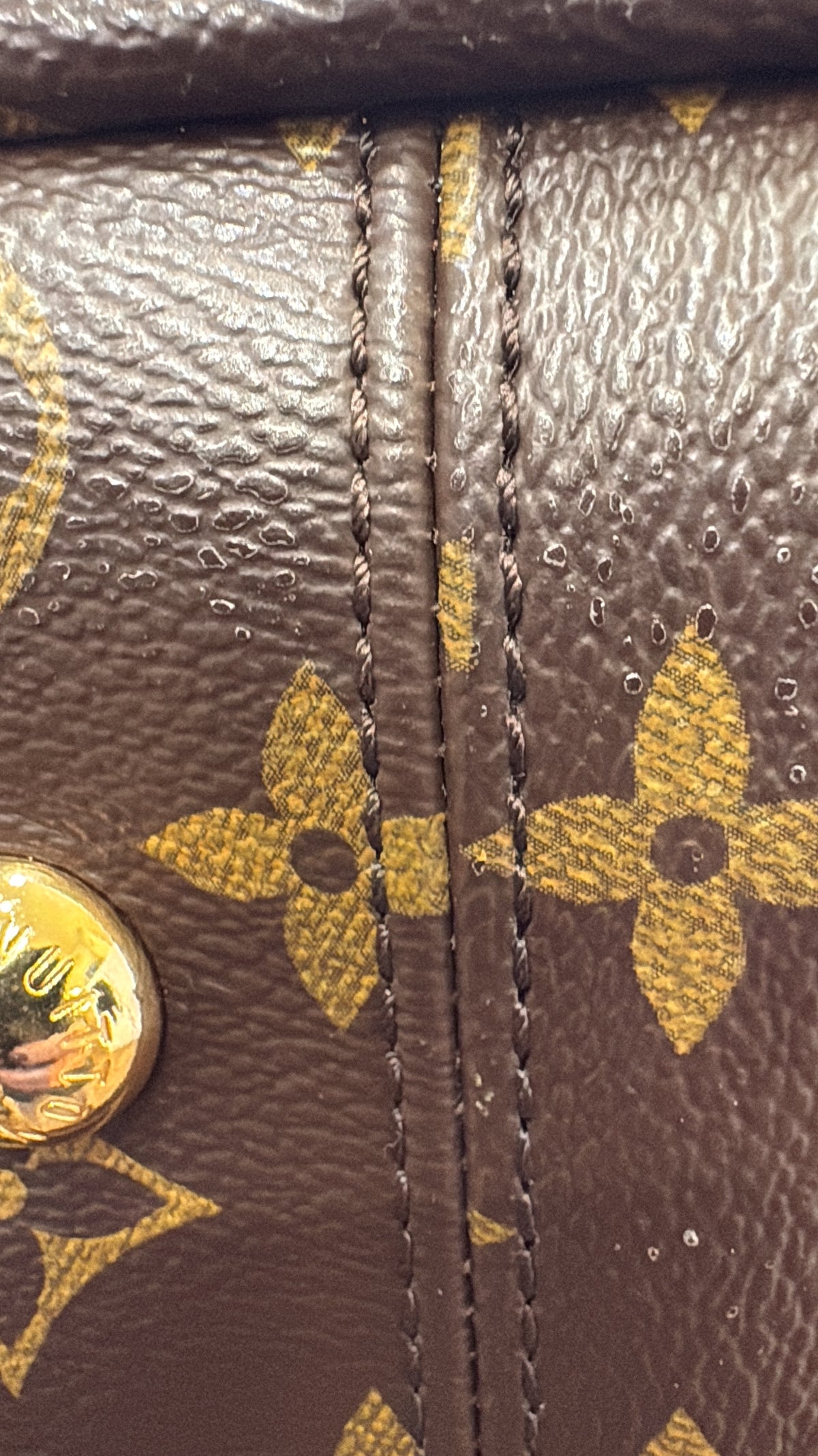 Louis Vuitton Artsy Gm Borsa Hobo in tela monogram e pelle più tracolla aggiuntiva inclusa