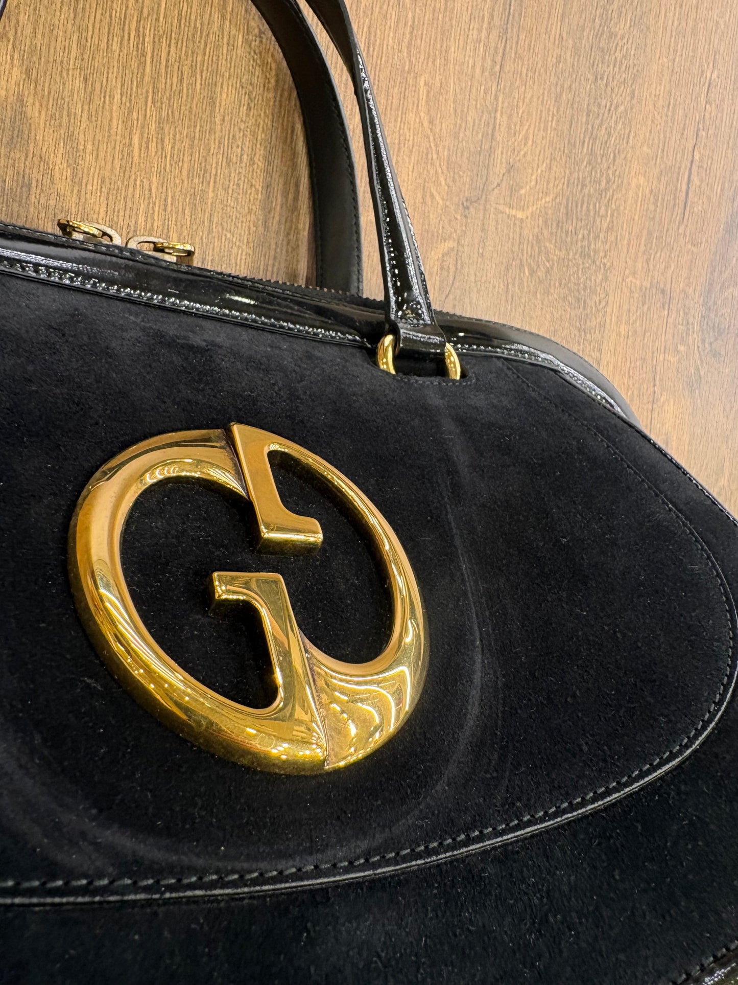 Gucci borsa a mano in suede nero metallo dorato