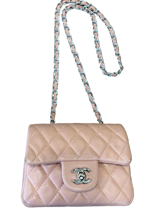 Chanel mini Timeless trapuntata in agnello rosa metallo silver