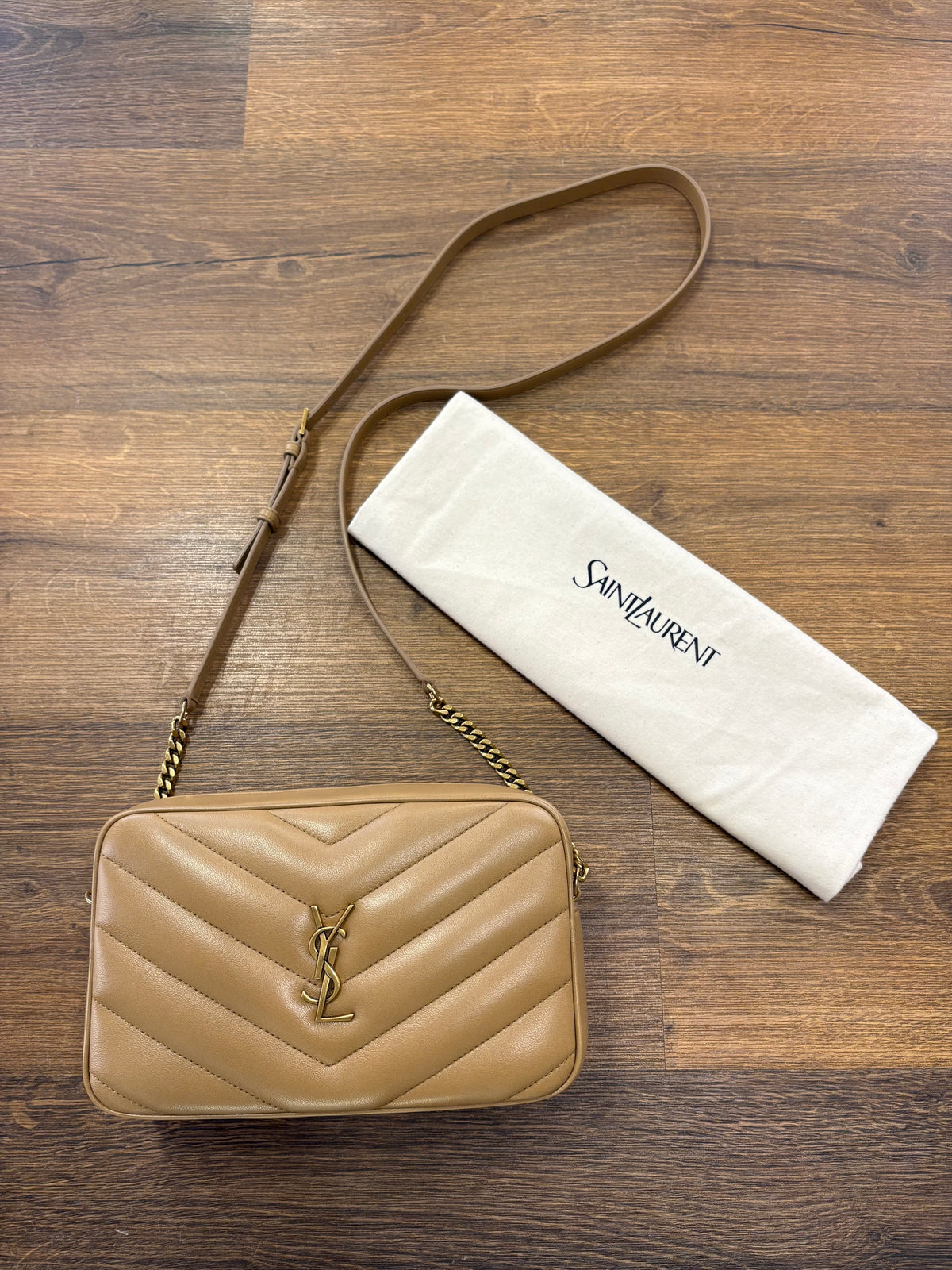 Saint Laurent camera bag Loulou in agnello matelasse’. Nuova