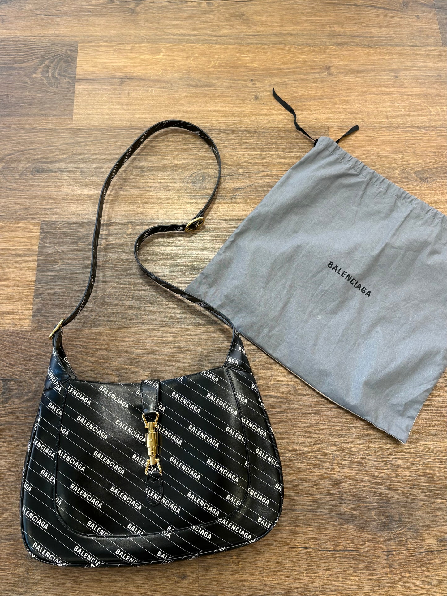 Borsa hobo media Gucci x Balenciaga "The Hacker Project" Jackie 1961 in pelle nera