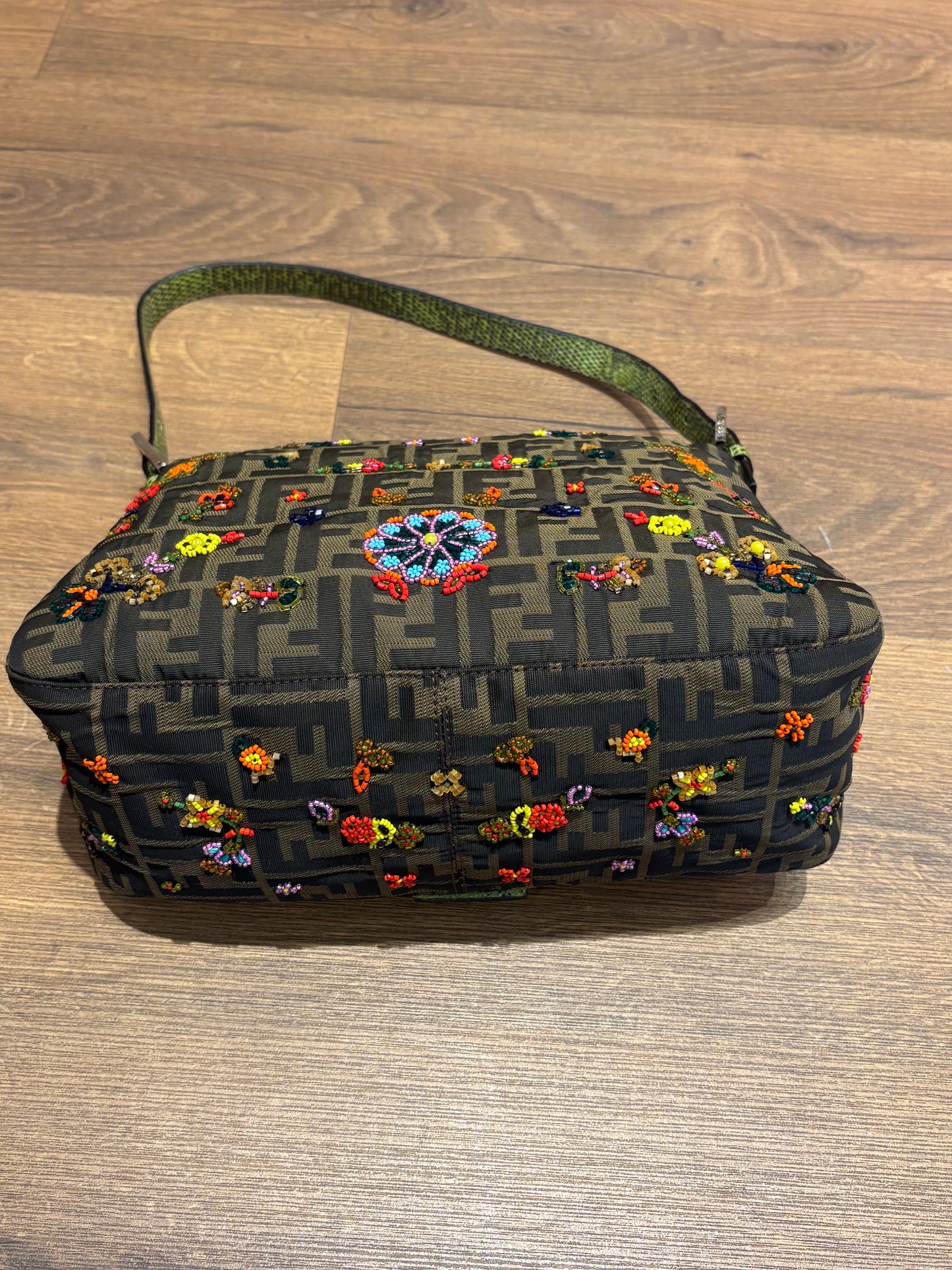 Fendi Zucca Floral Beaded Baguette Bag (Edizione Limitata Vintage, anni 2000)