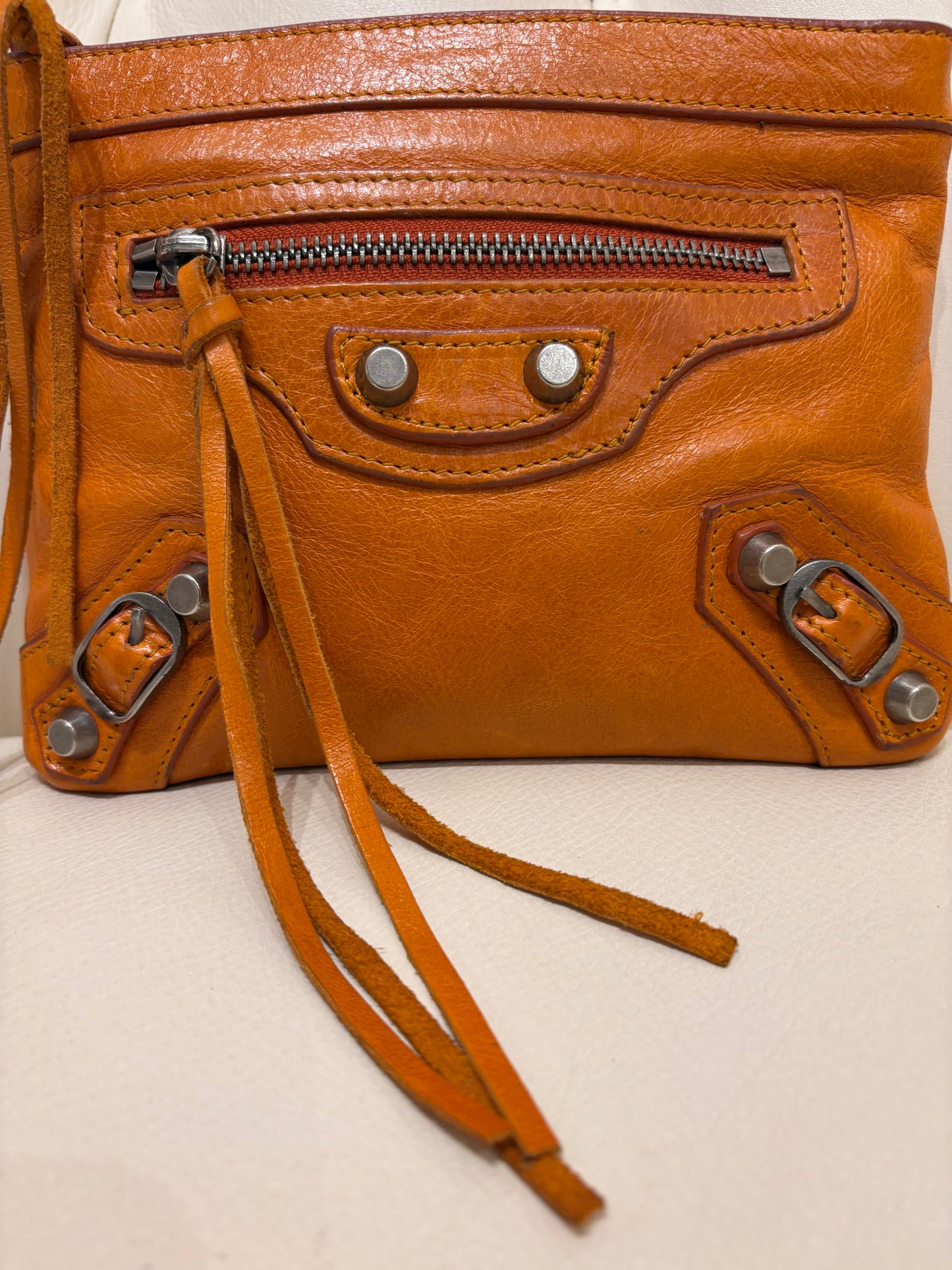 Balenciaga pochette in pelle arancione