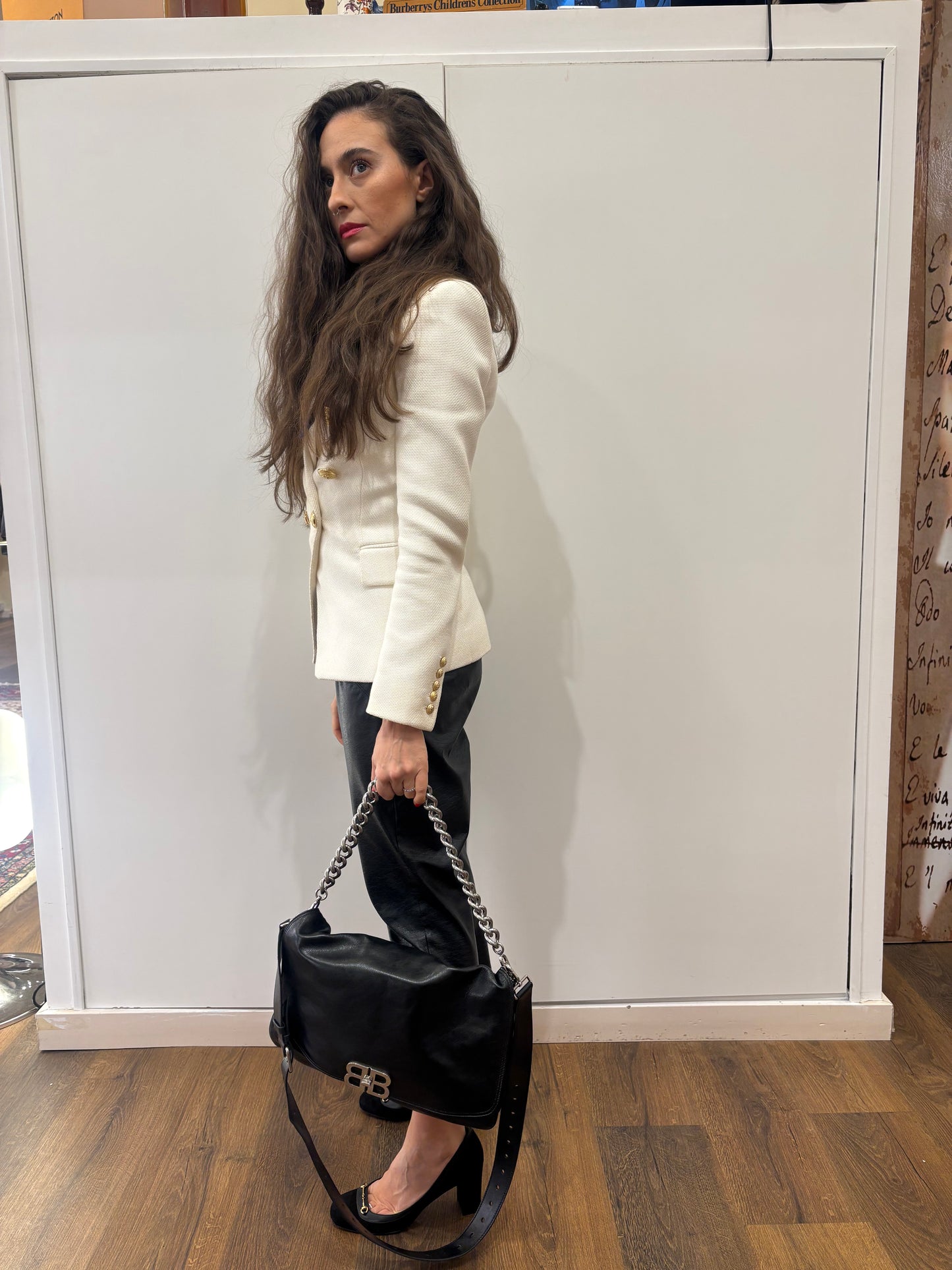 Balenciaga  BB Soft Grande in pelle di vitello nera