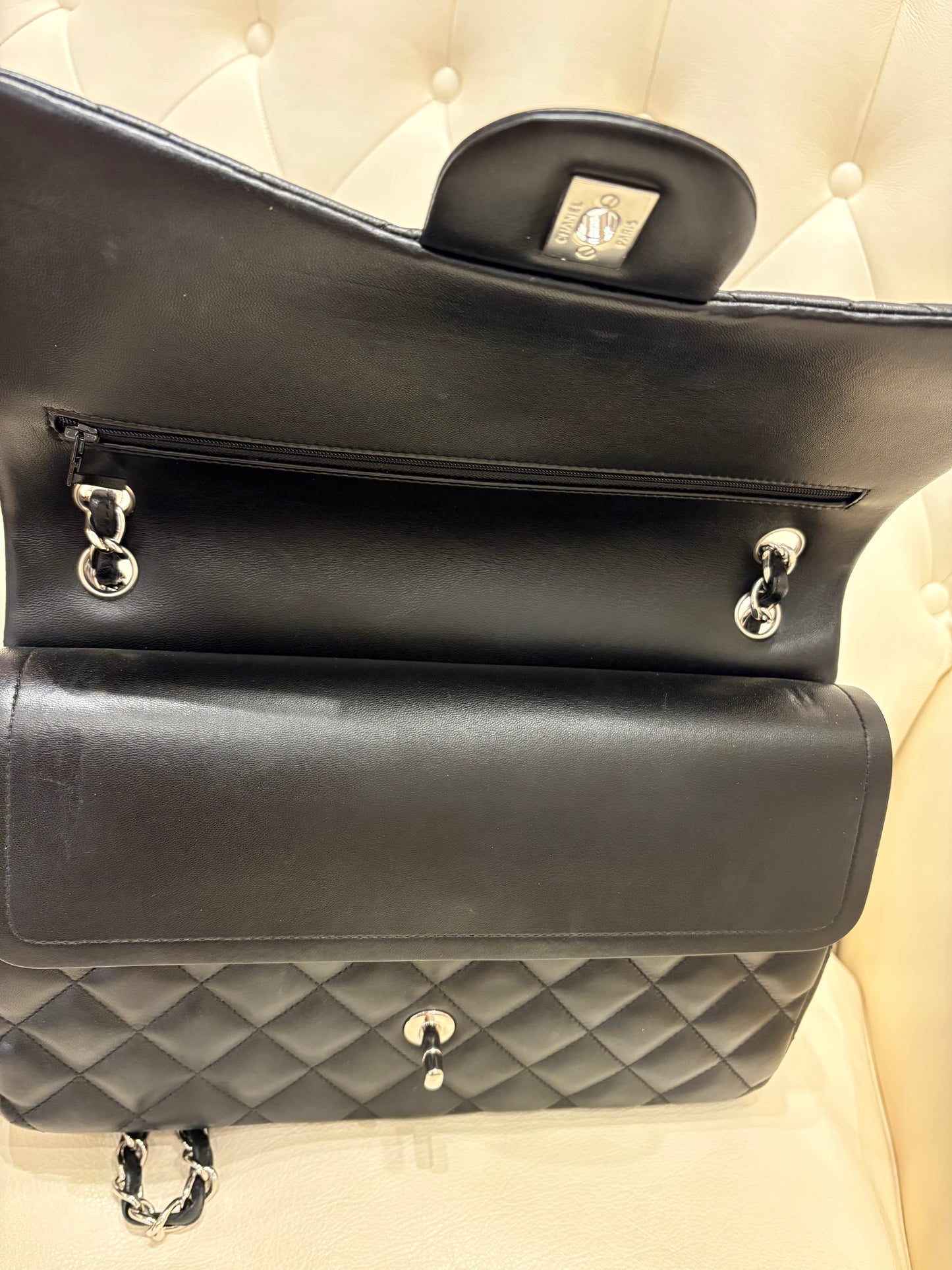 Chanel  Timeless Classic Jumbo lambskin black  hw silver