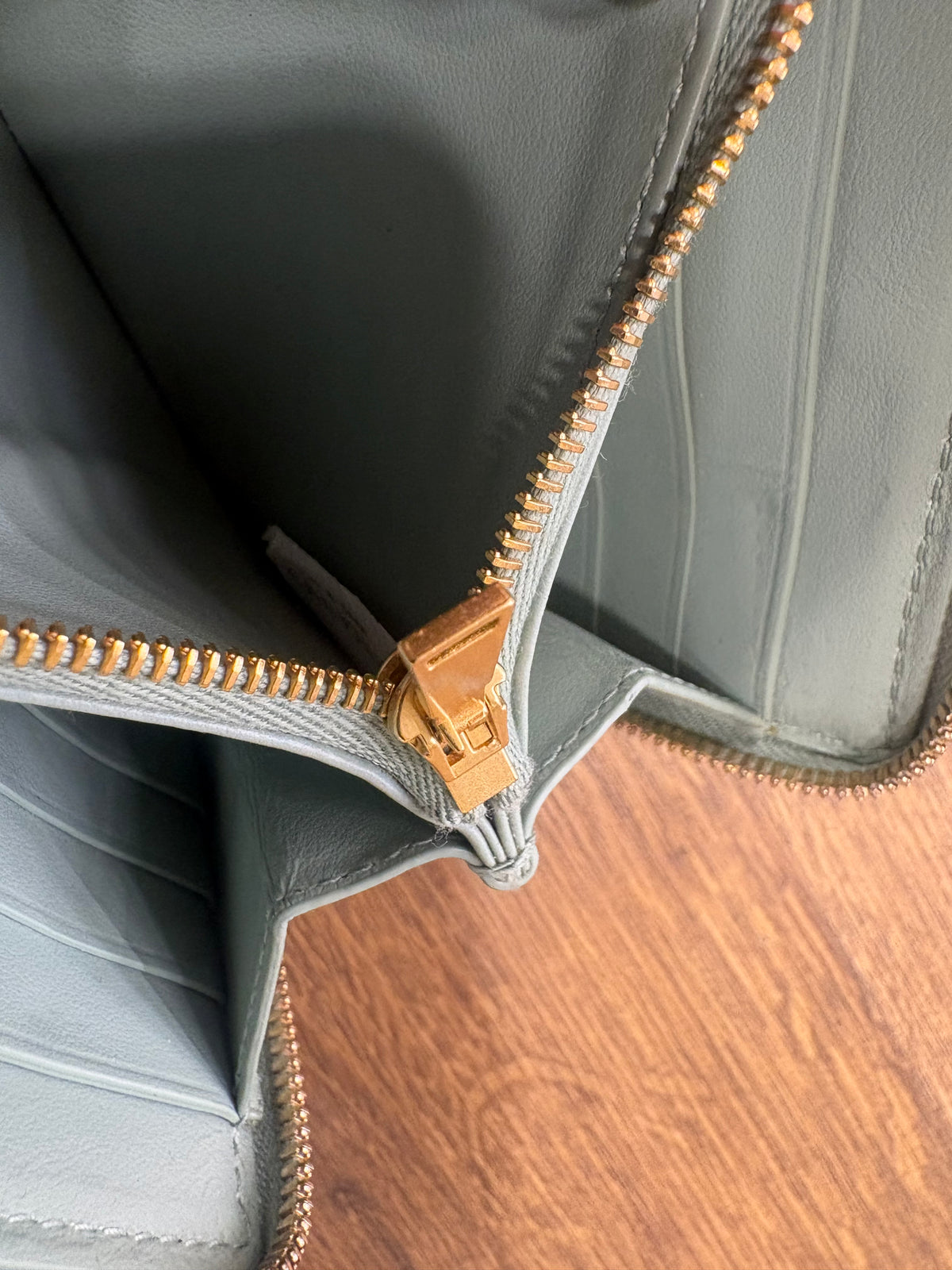 Bottega Veneta Portafoglio Cassette Zip Around in Pelle Maxi Intrecciato