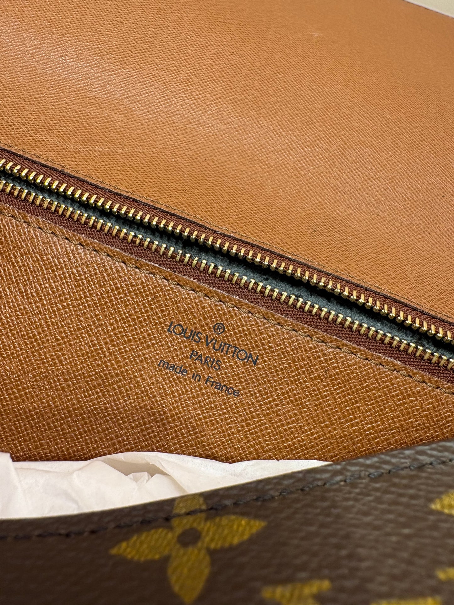 Louis Vuitton pochette Porta Envelople Clutch