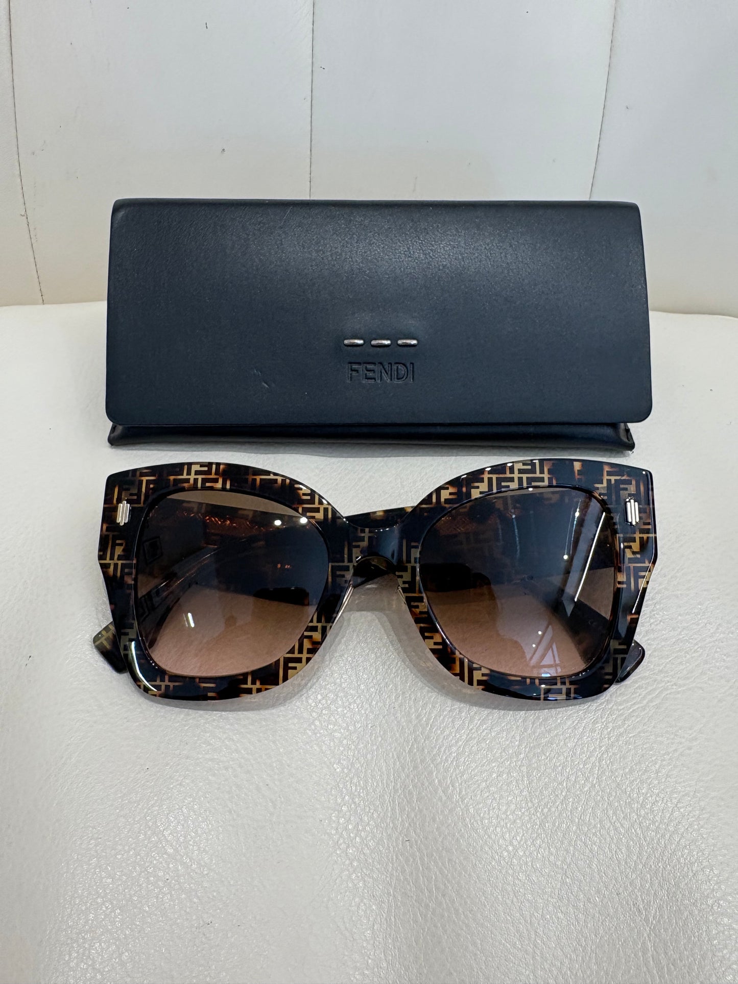 Fendi Occhiali da sole in acetato marrone