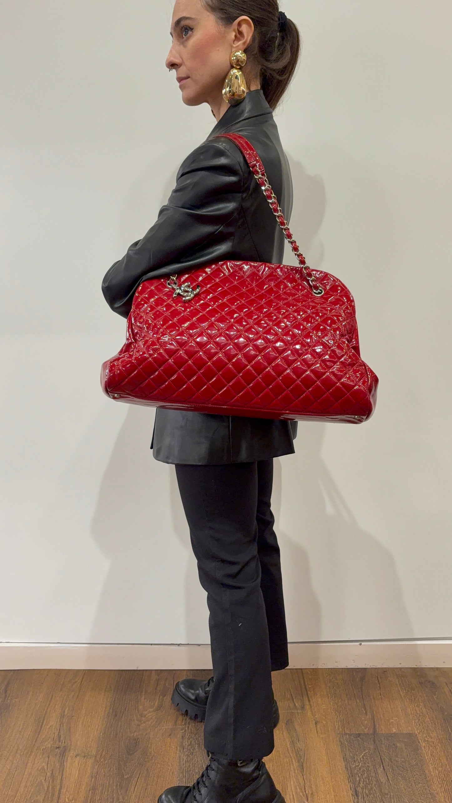 Chanel Mademoiselle in pelle verniciata rossa