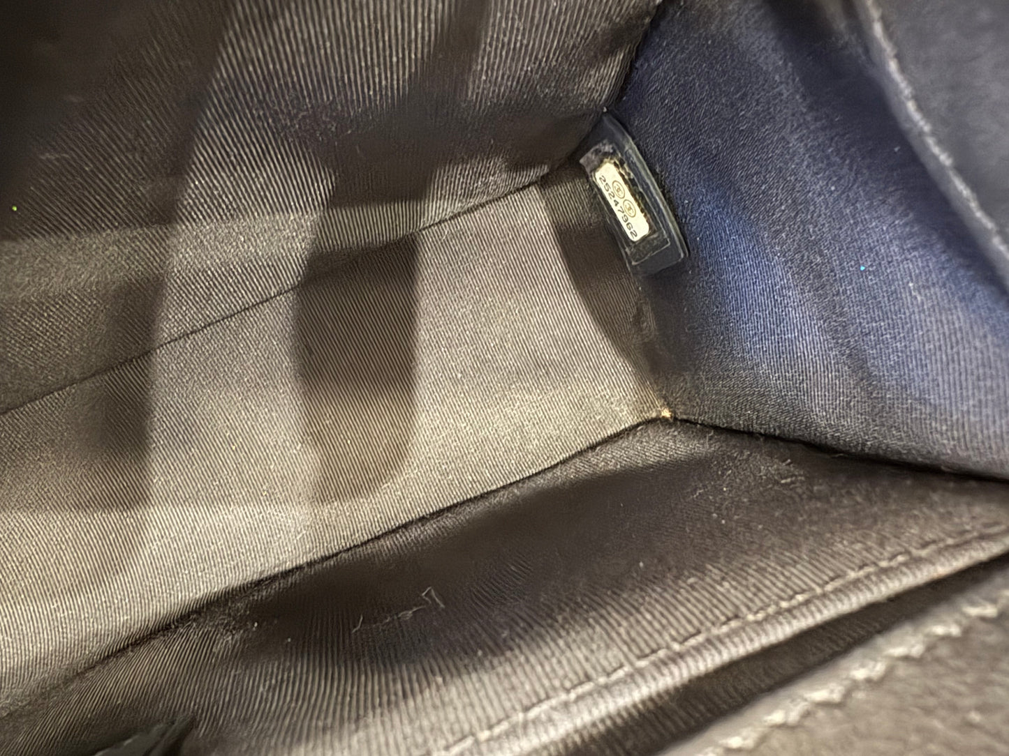 Chanel boy in pelle matelasse ‘ nera e rutenio