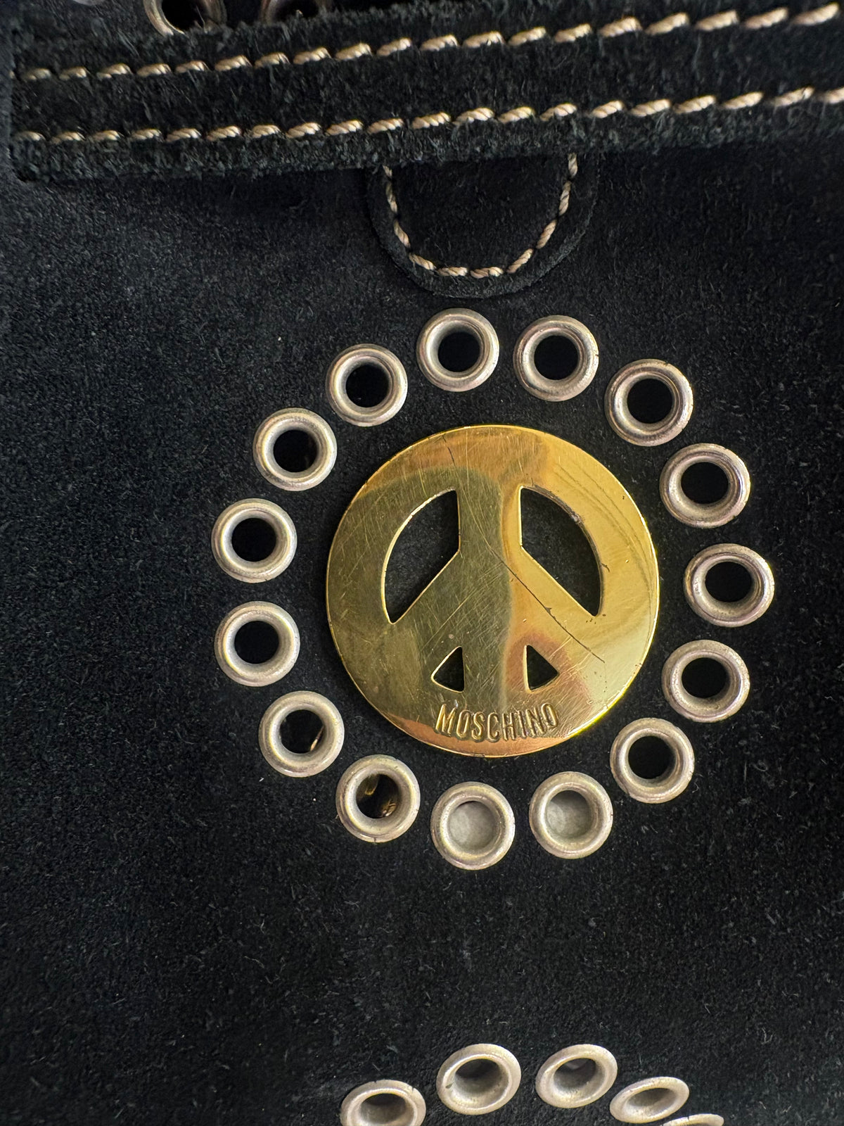 Moschino secchiello in suede nero metallo dorato . Vintage