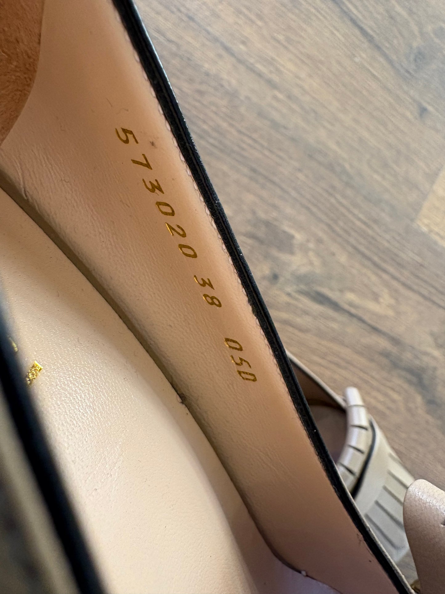 Gucci Marmont mocassini con nappine