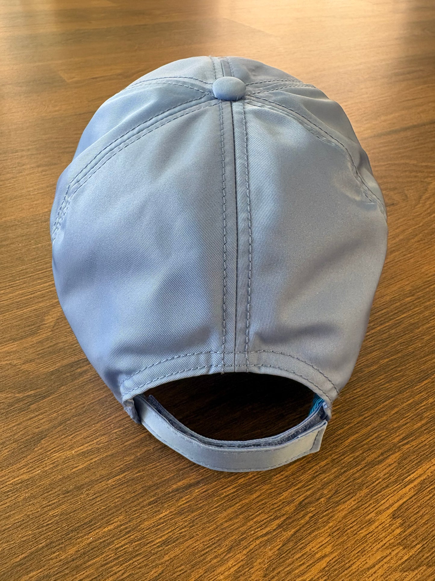 Prada Cappello Baseball in Re-Nylon Azzurro