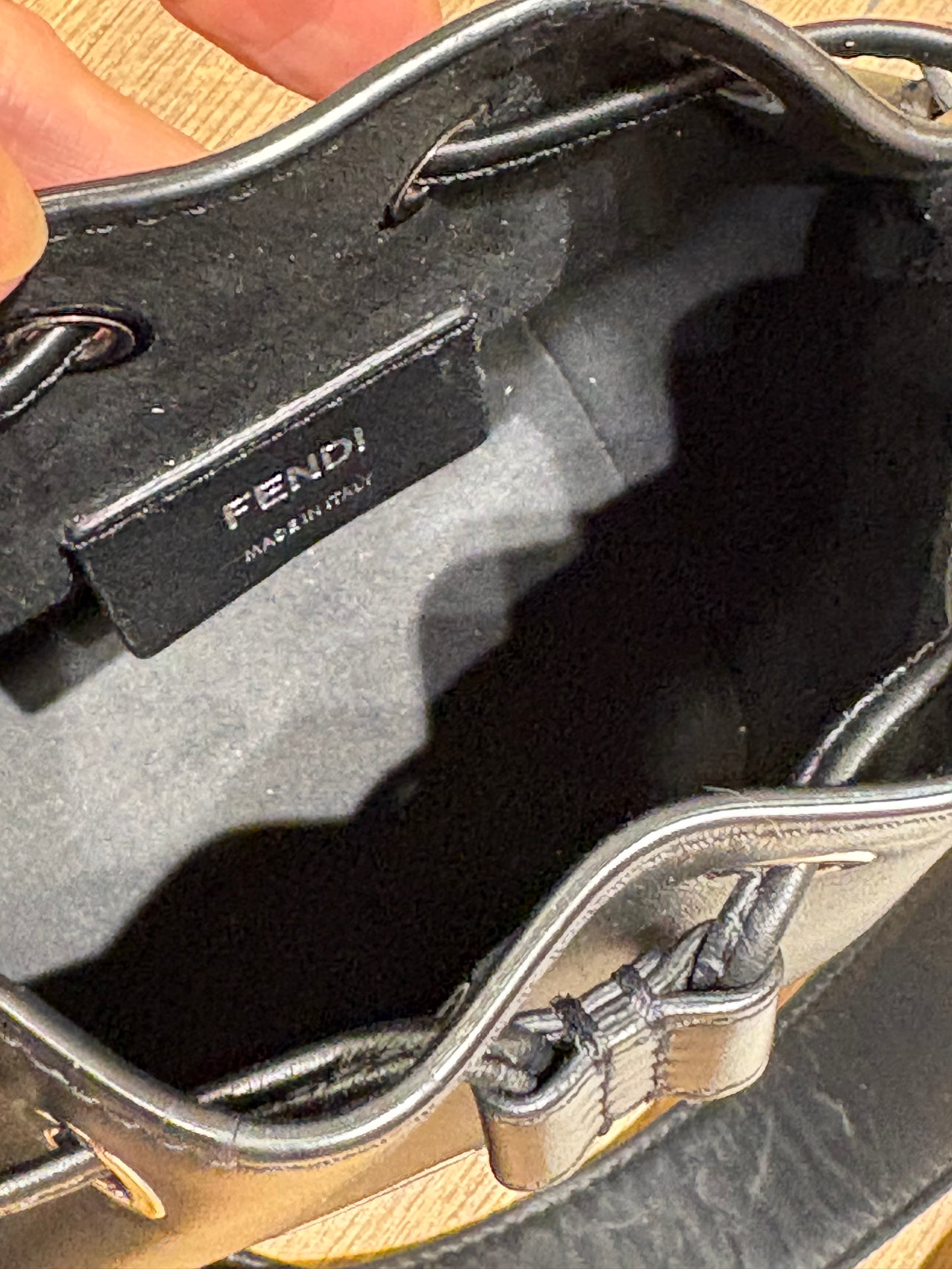 Fendi Minibag Mon Tresor Borsa a Secchiello in Pelle