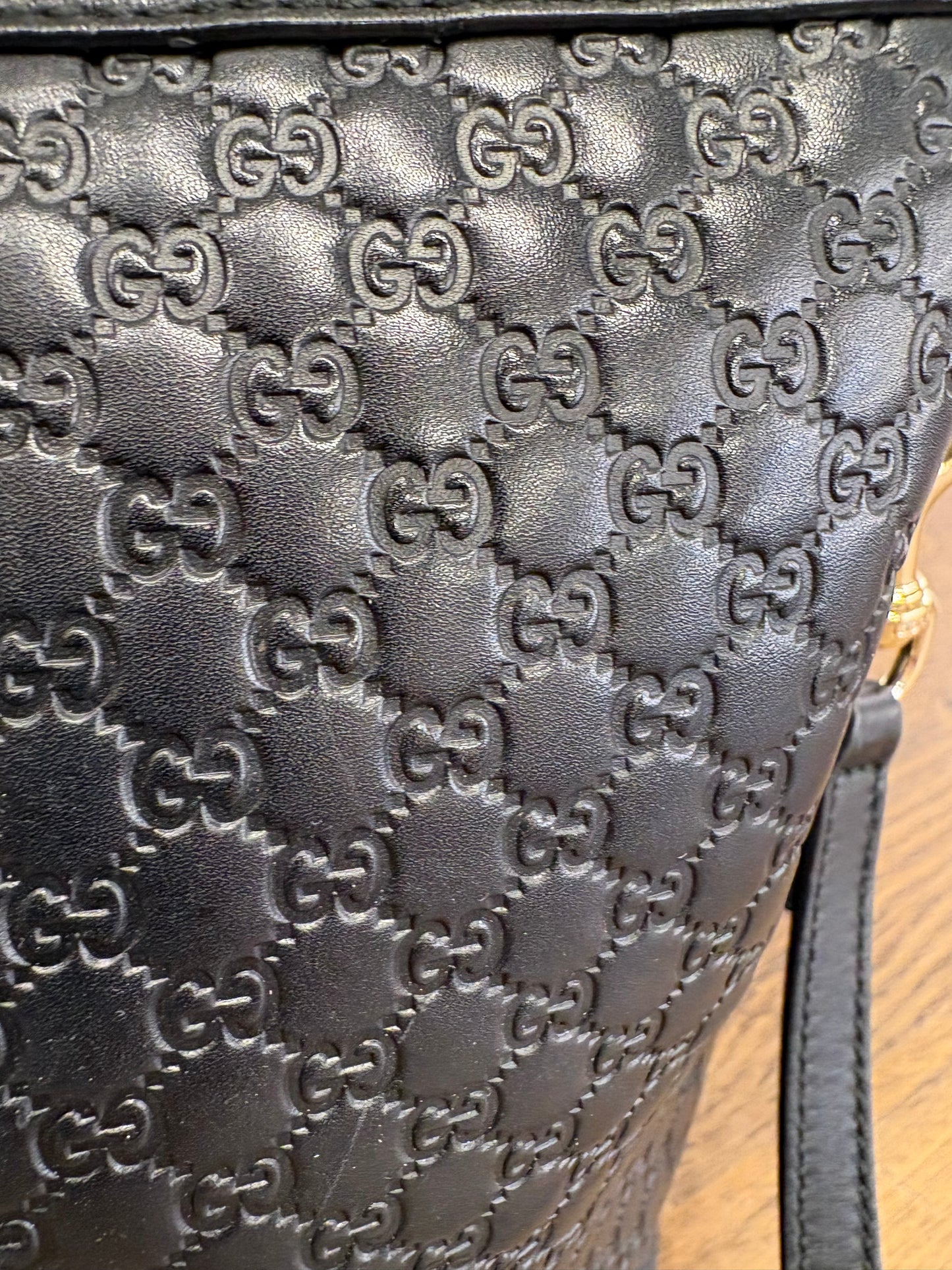 Gucci Tote Convertibile in Pelle Microguccissima