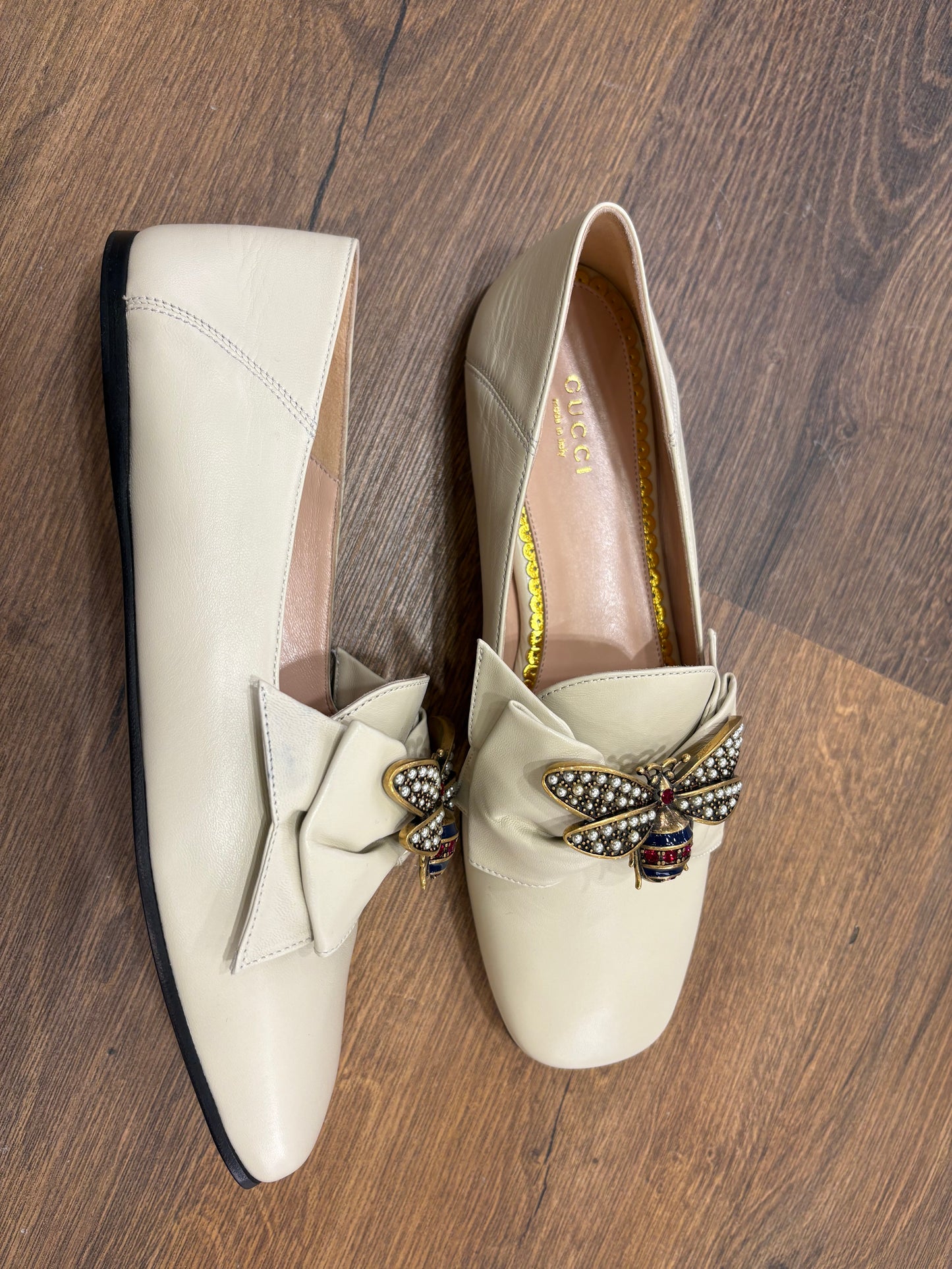 Gucci Mocassini Queen Margaret in Pelle con Ape Gioiello
