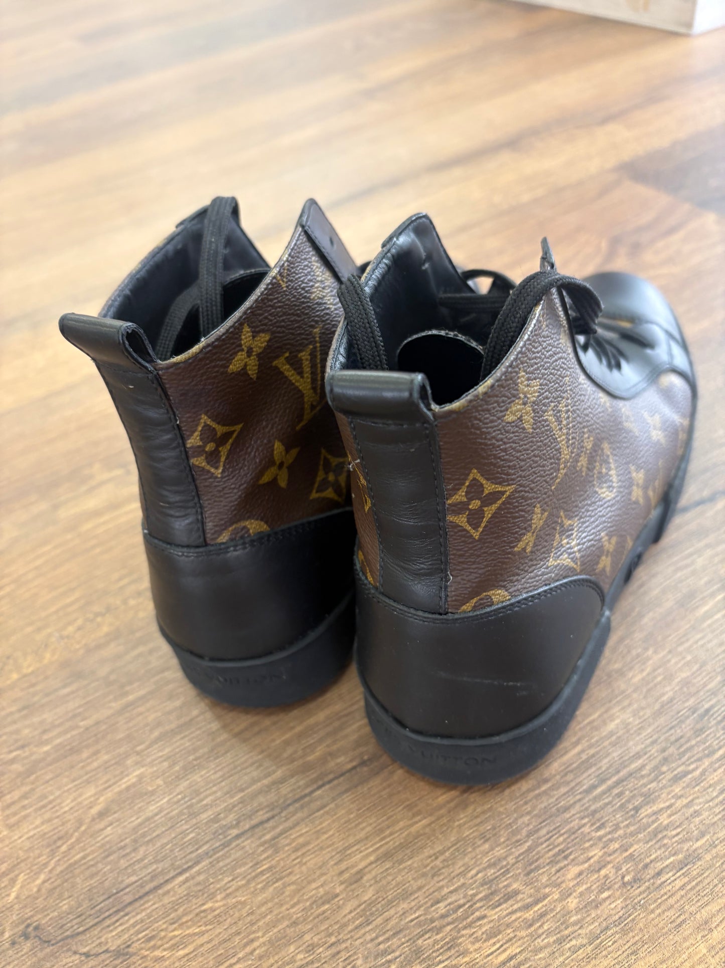 Sneaker  Louis Vuitton Match-Up in Tela Monogram e Pelle di Vitello Nera Tg. 6 Uomo