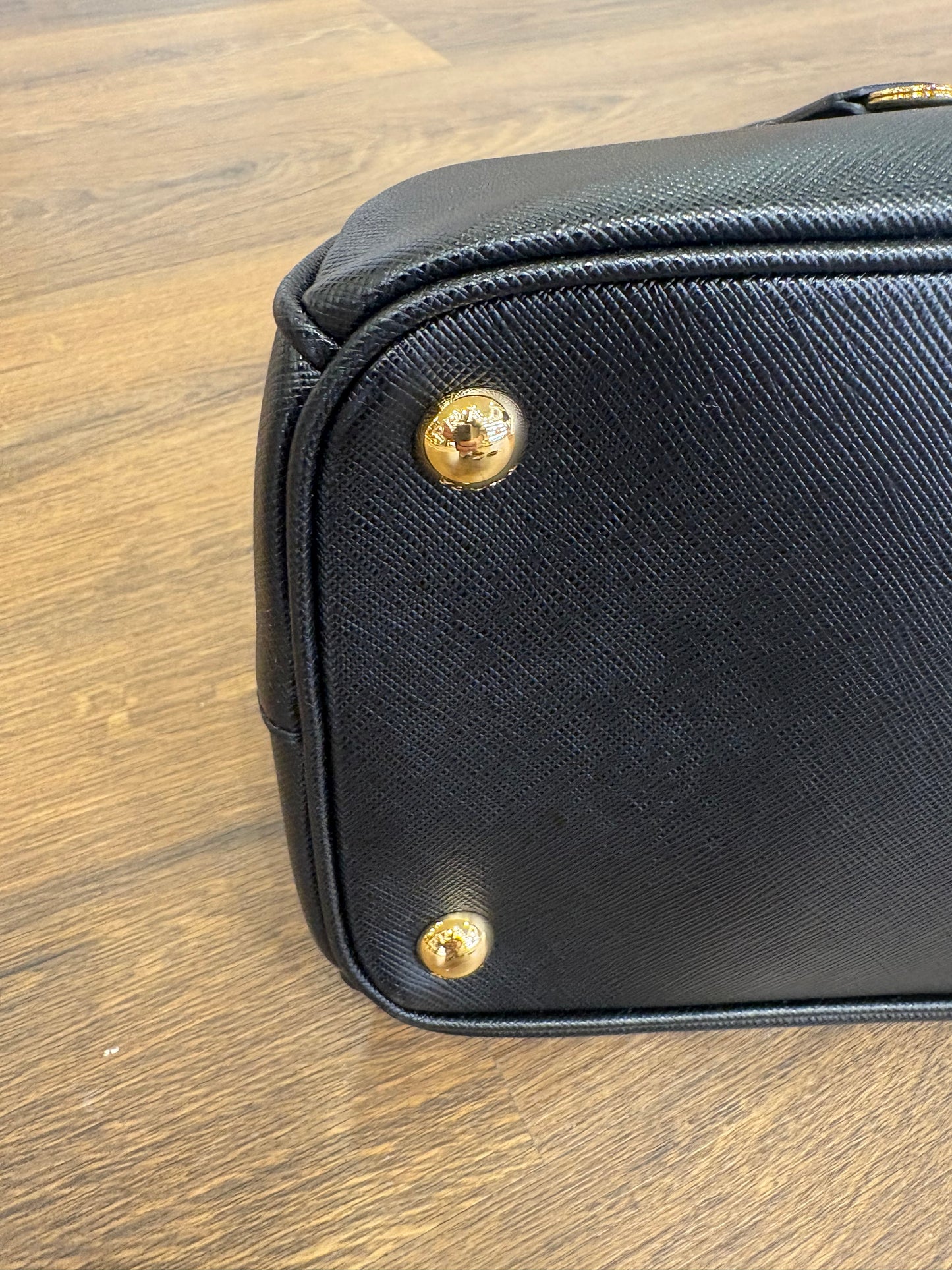 Borsa Prada Galleria Medium in Pelle Saffiano Nera – Full Set Nuovo