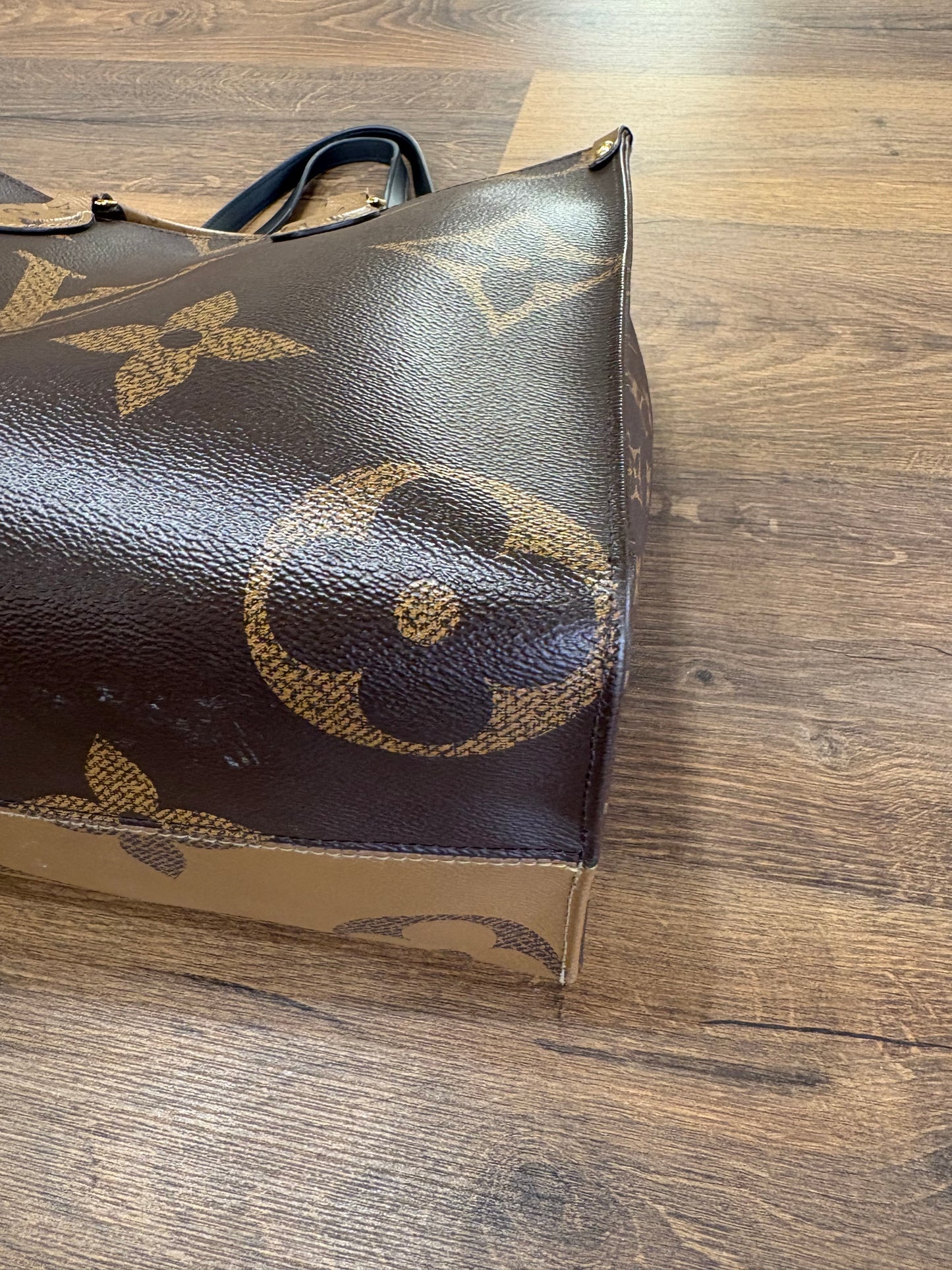Louis Vuitton OnTheGo MM Monogram Reverse Canvas