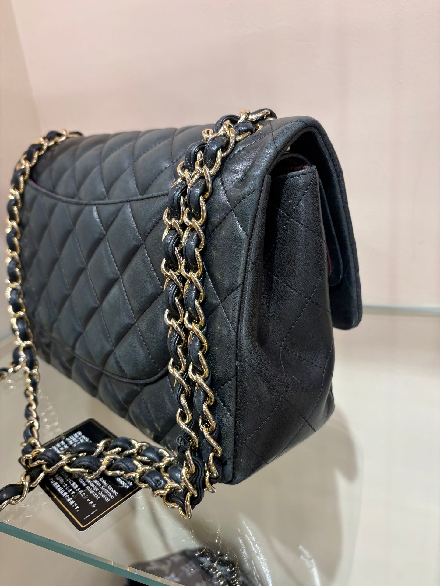 Chanel Classic Double Flap Jumbo 30 cm Pelle di Agnello Nera con Hardware Dorato