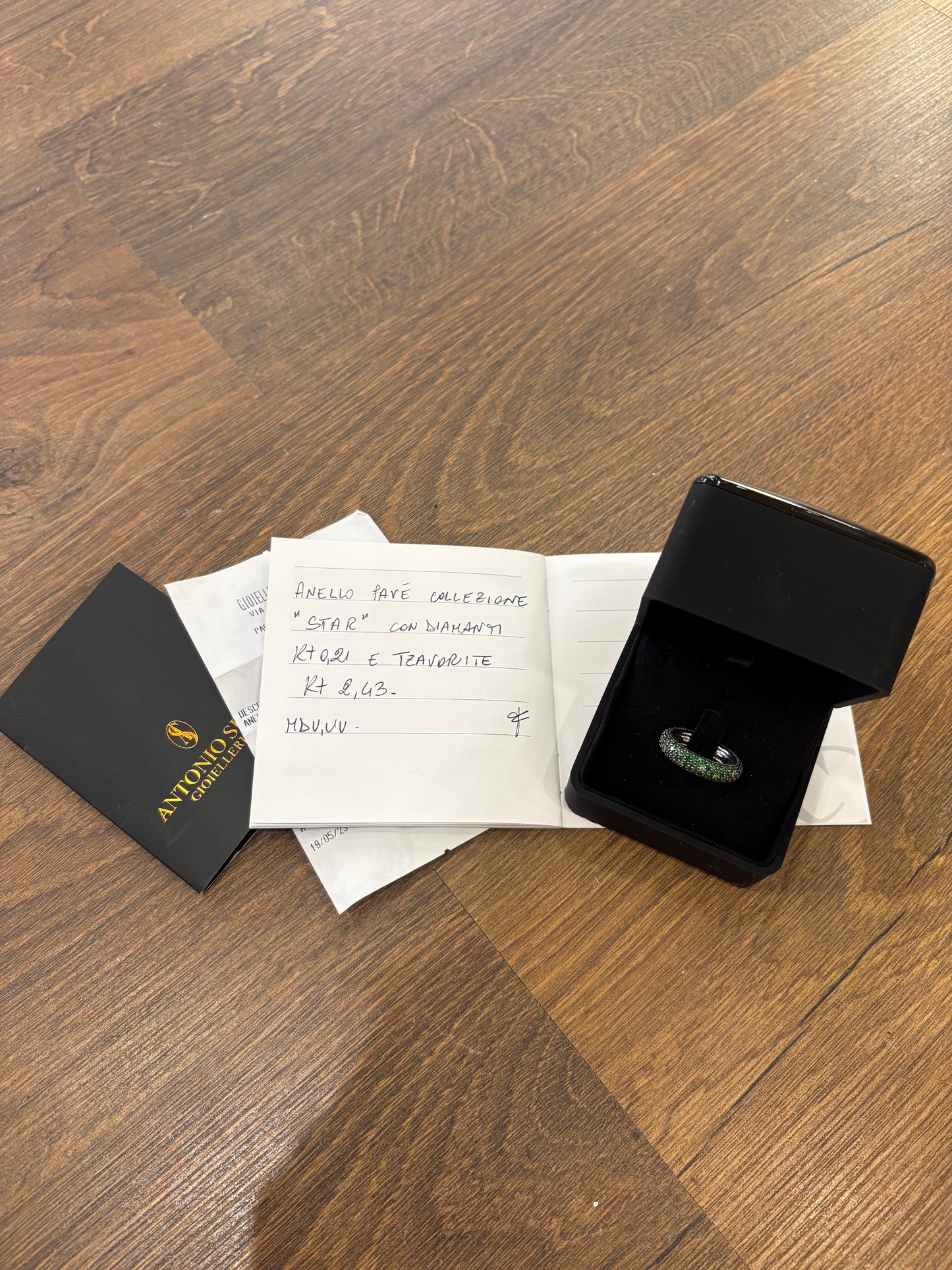 Chimento anello in oro collezione Star diamanti e tzavorite