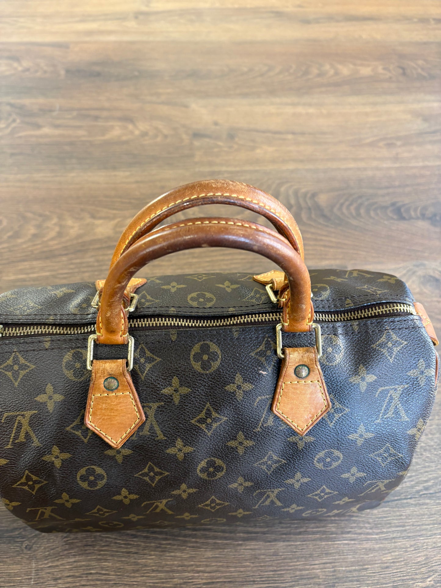 Louis Vuitton Speedy 30