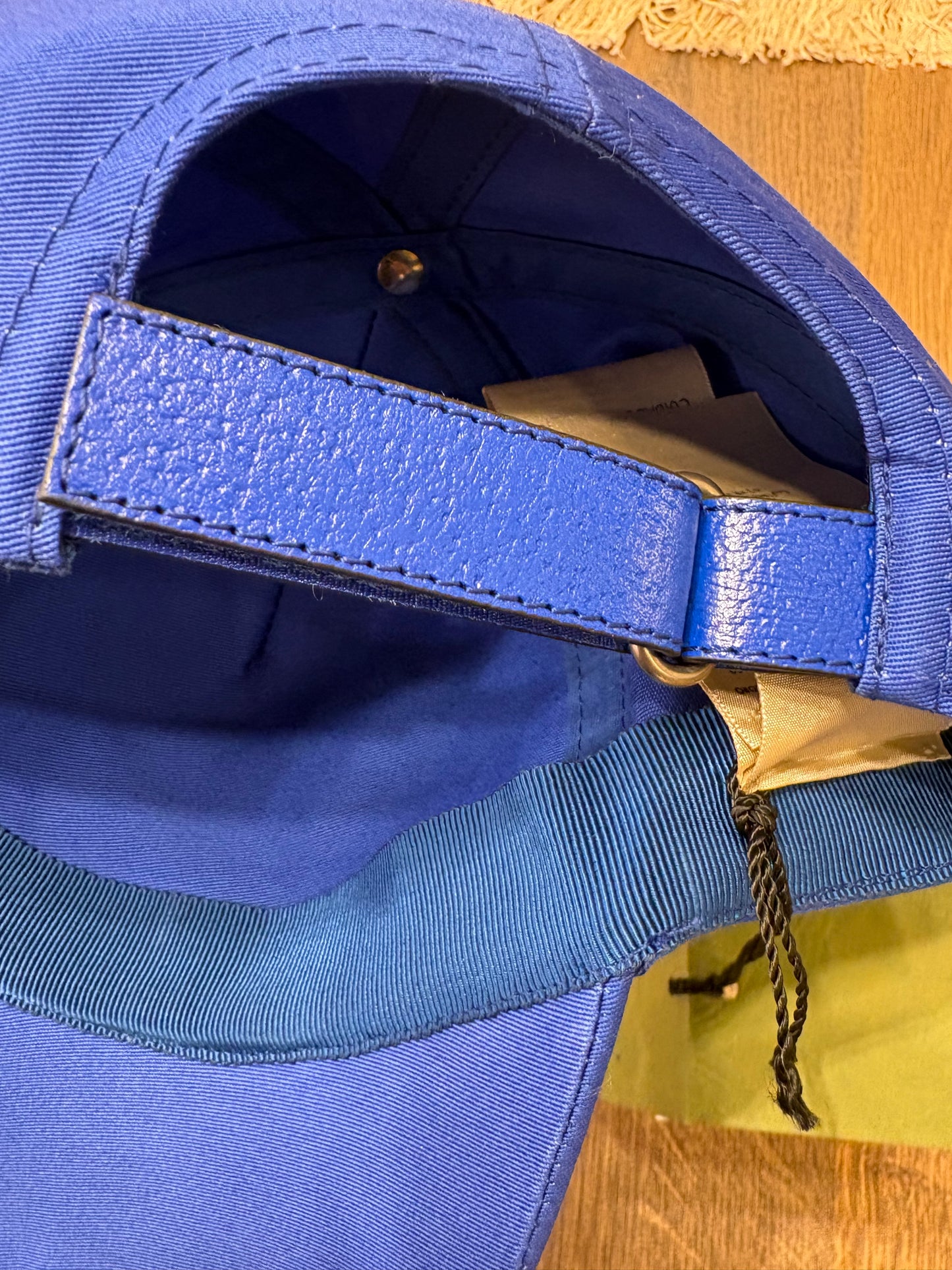 Gucci 100 Baseball Velcro Strap Cap