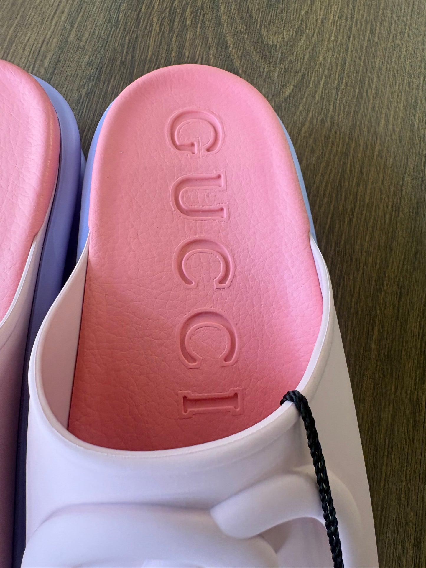 Gucci sandali gomma rosa38.Nuovi