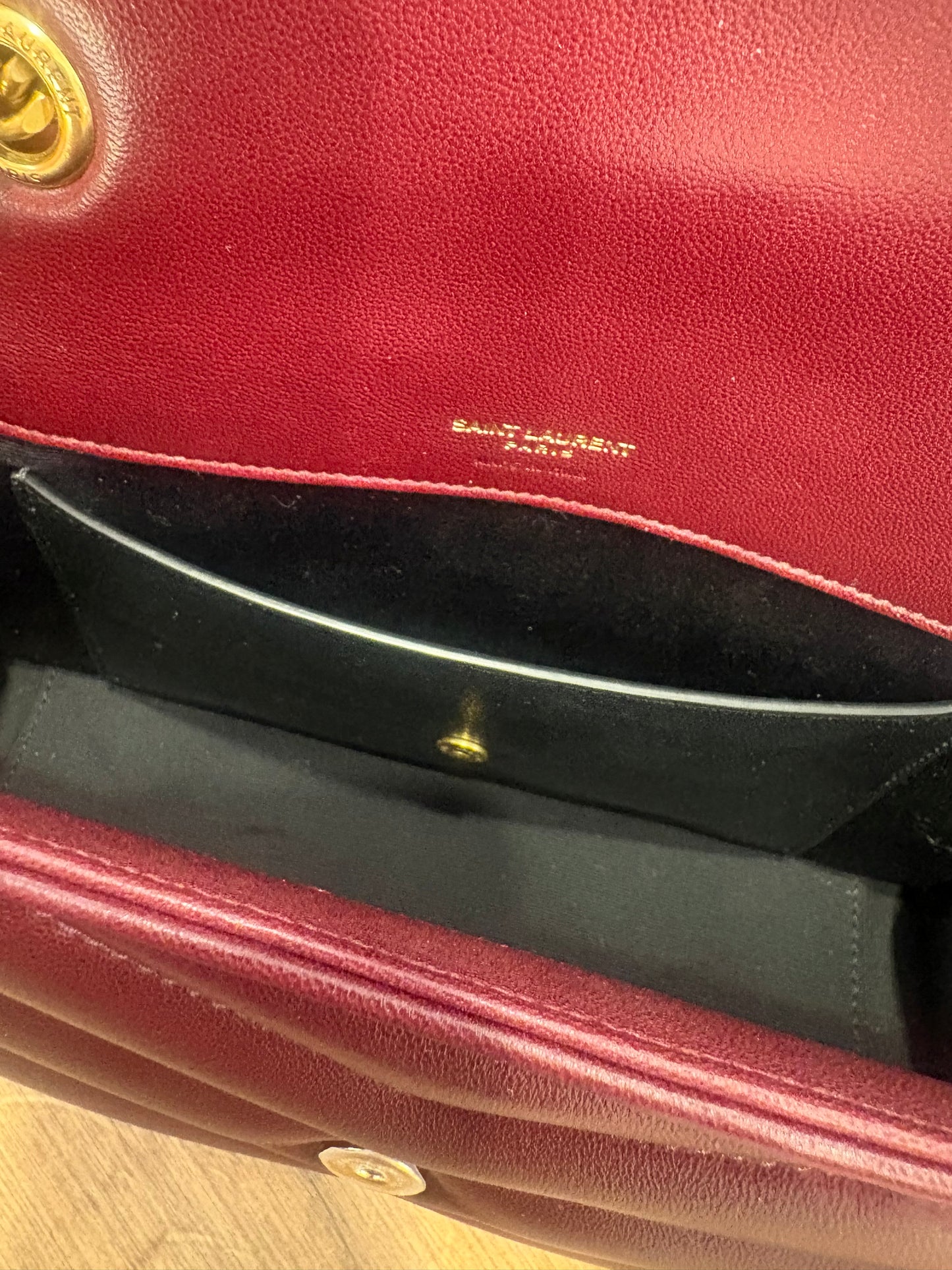 Ysl Loulou small in pelle trapuntata rouge cabernet . Nuova