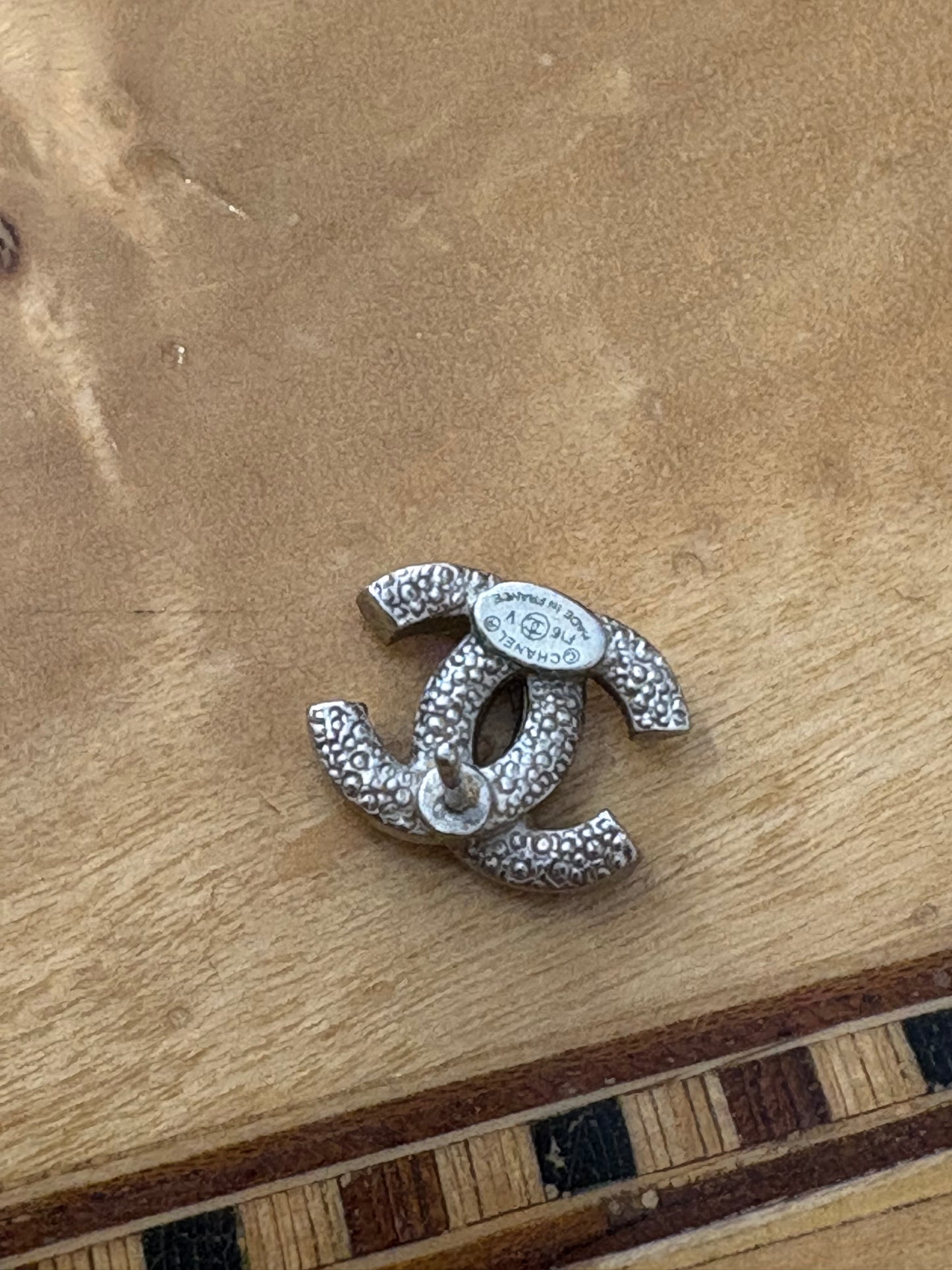 Chanel orecchini CC logo in metallo silver
