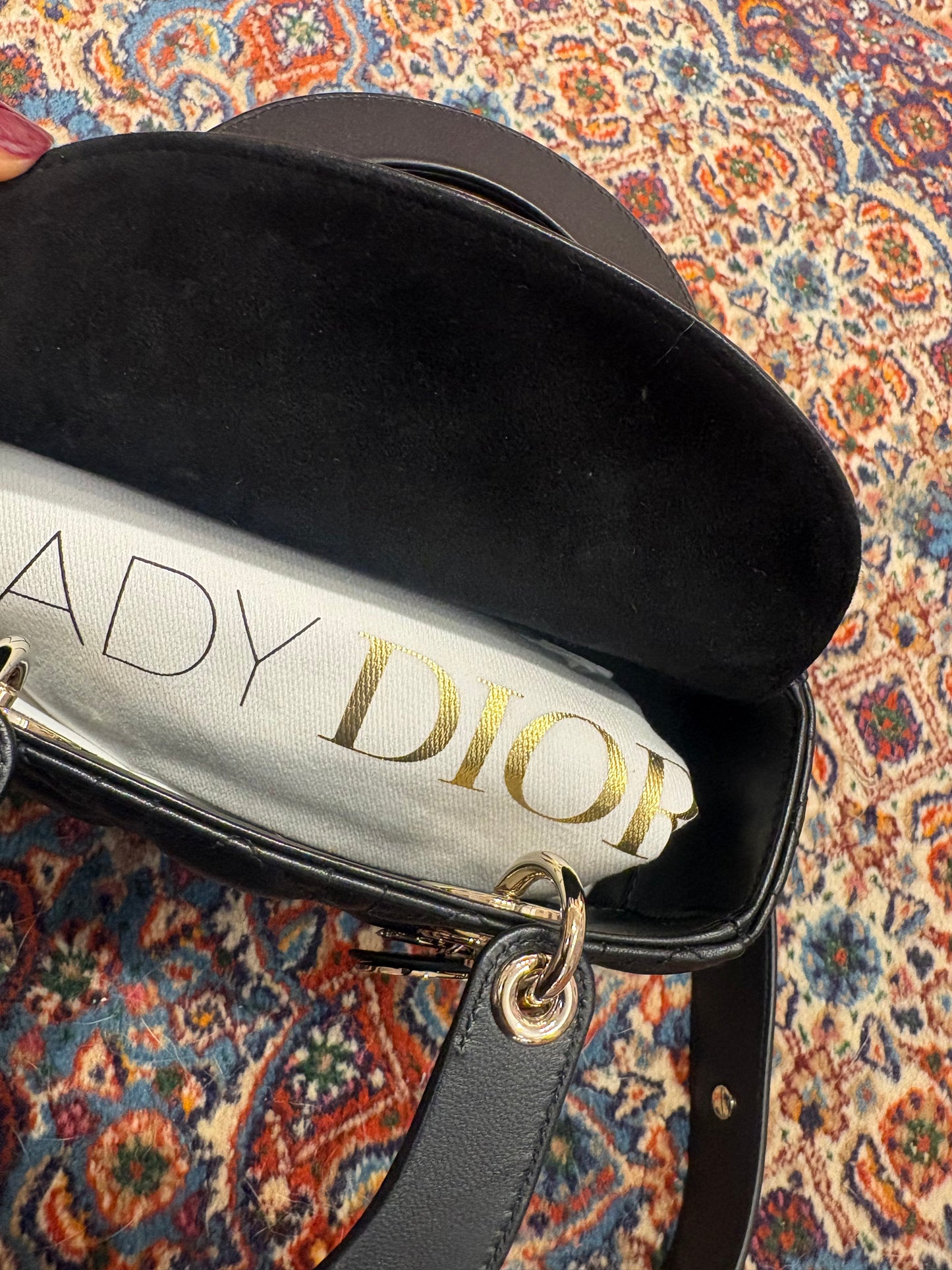 Lady Dior misura small  in agnello cannage nero