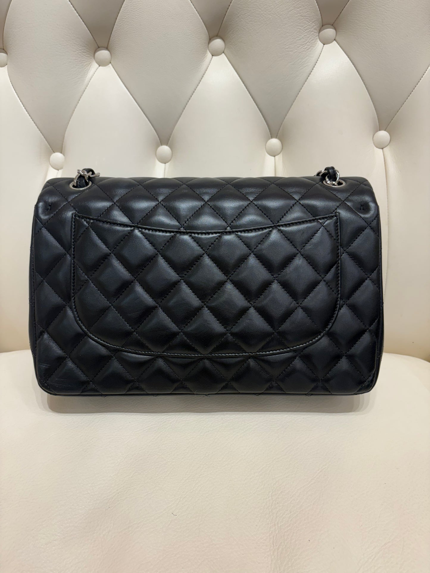 Chanel Jumbo in agnello nero