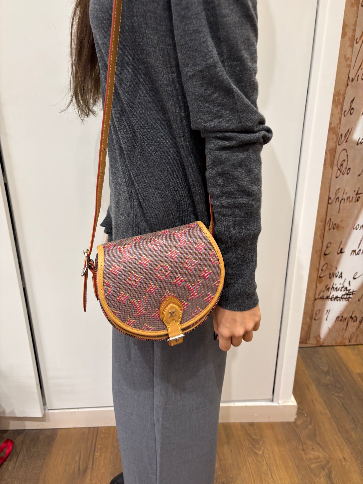 Louis Vuitton Brown Monogram LV Pop Tambourin