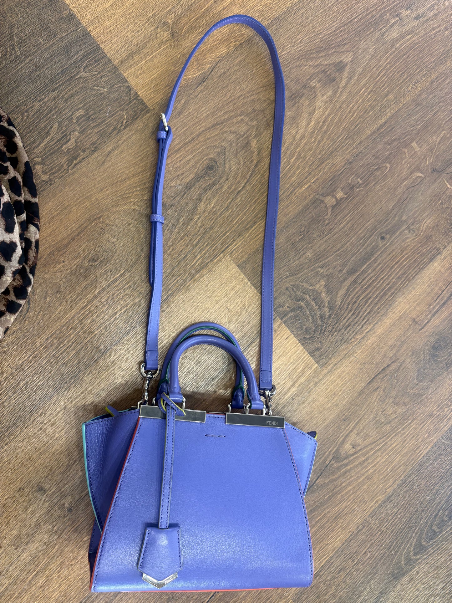 Borsa a Mano Fendi 3Jours Mini in Pelle di Vitello Viola Iris. Nuovo