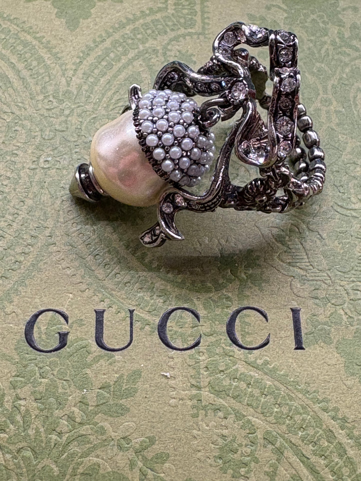 Gucci anello perla e perline