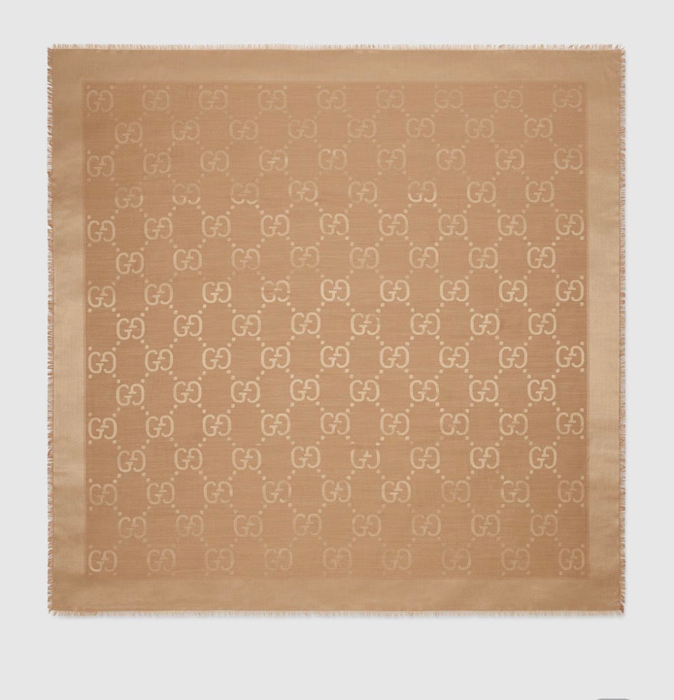 Gucci Scialle in lana e seta jacquard con motivo GG. Nuovo