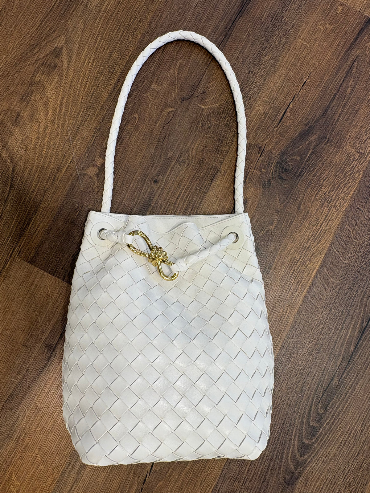 Bottega Veneta Andiamo Bucket piccola avorio . Nuovo