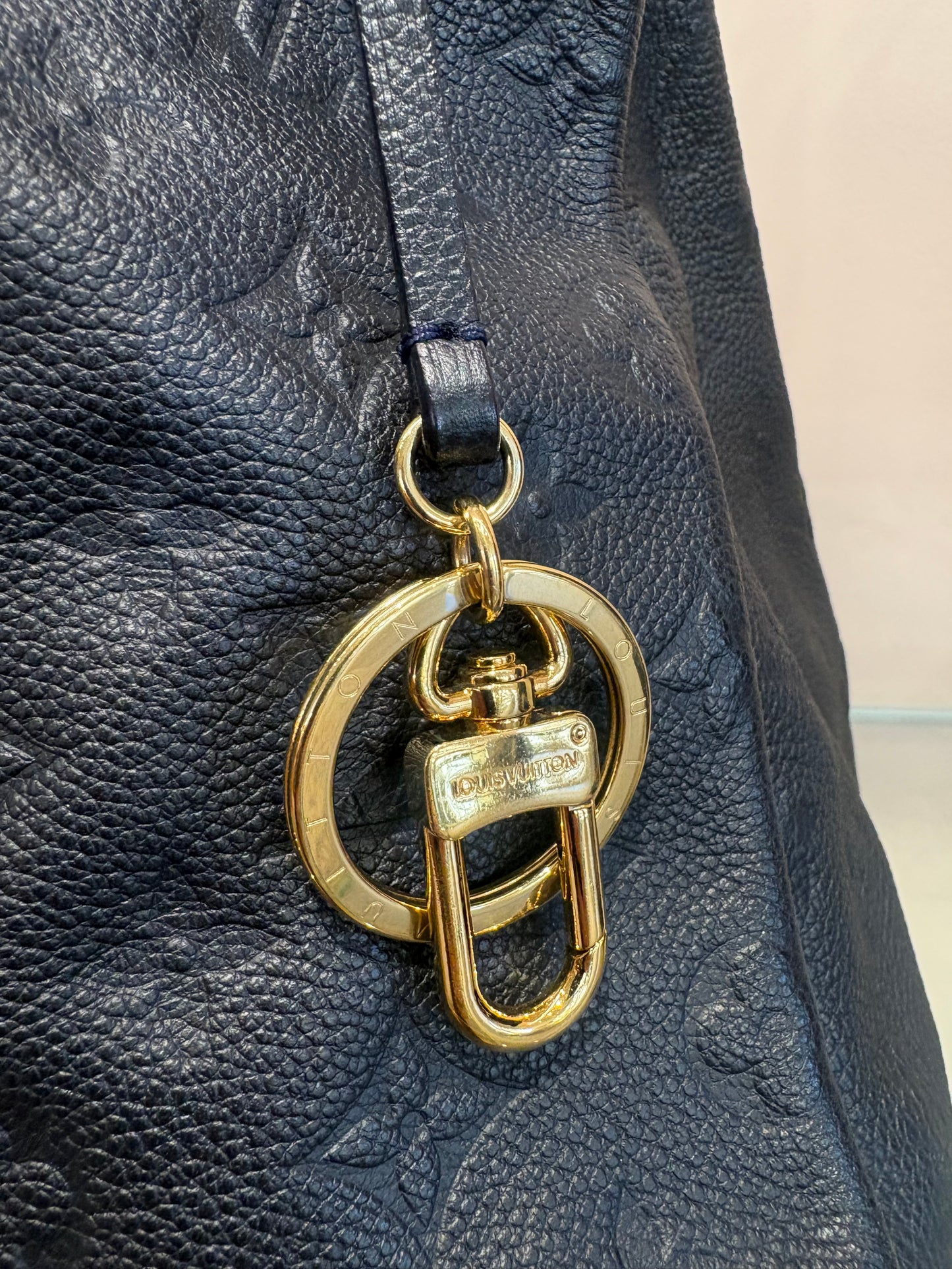 Louis Vuitton Artsy gm in pelle blu notte/midnight blue