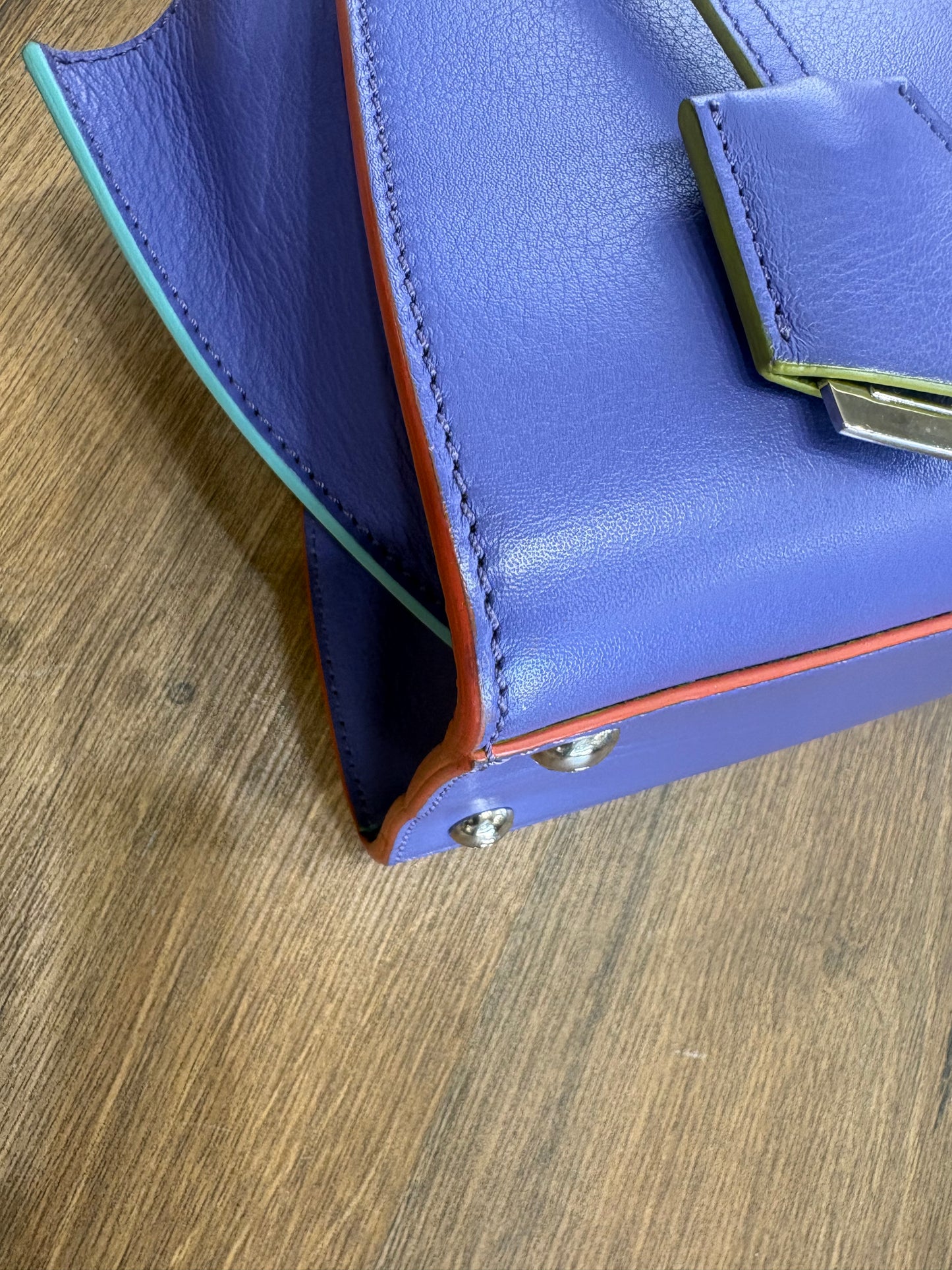 Borsa a Mano Fendi 3Jours Mini in Pelle di Vitello Viola Iris. Nuovo