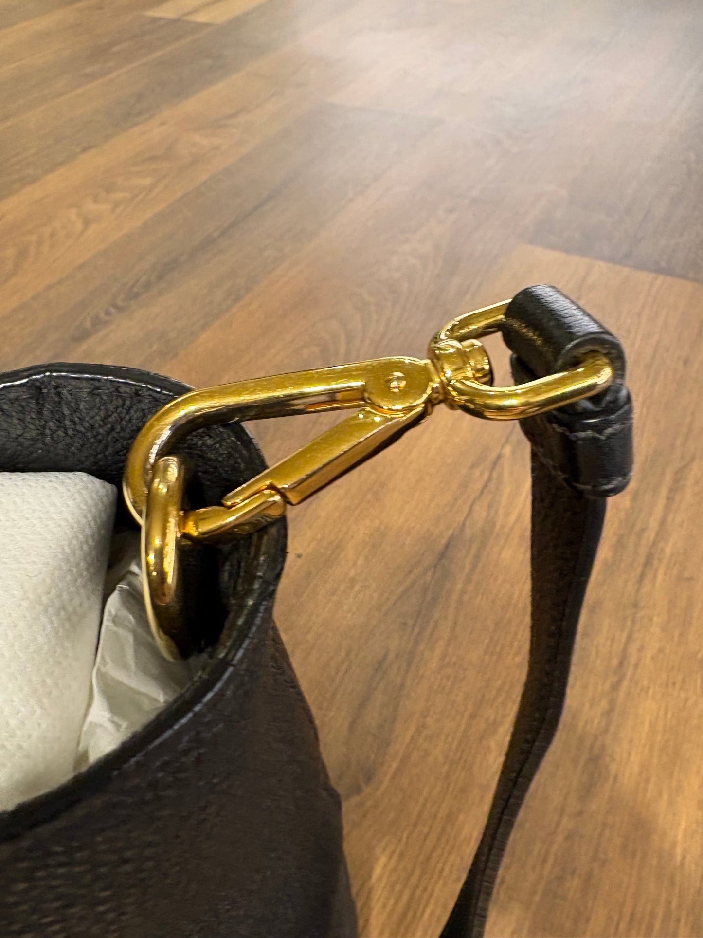 Prada borsa tote in pelle nera martellata