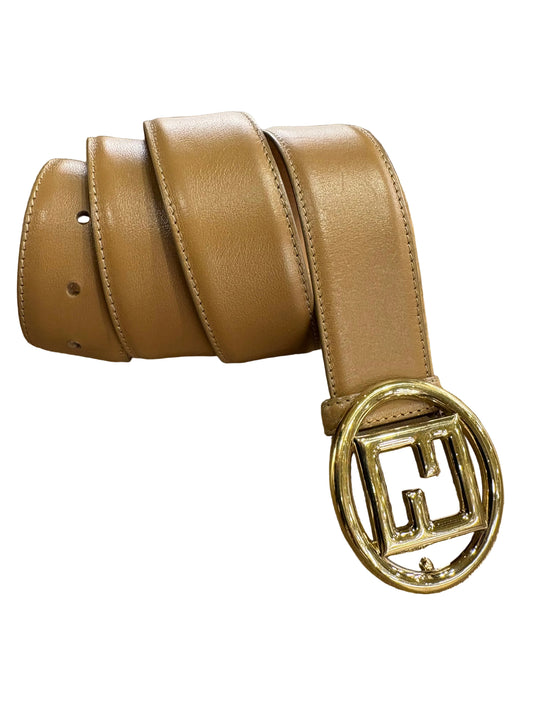 Fendi Cintura in Pelle Marrone Cuoio con Fibbia Circolare FF Oro