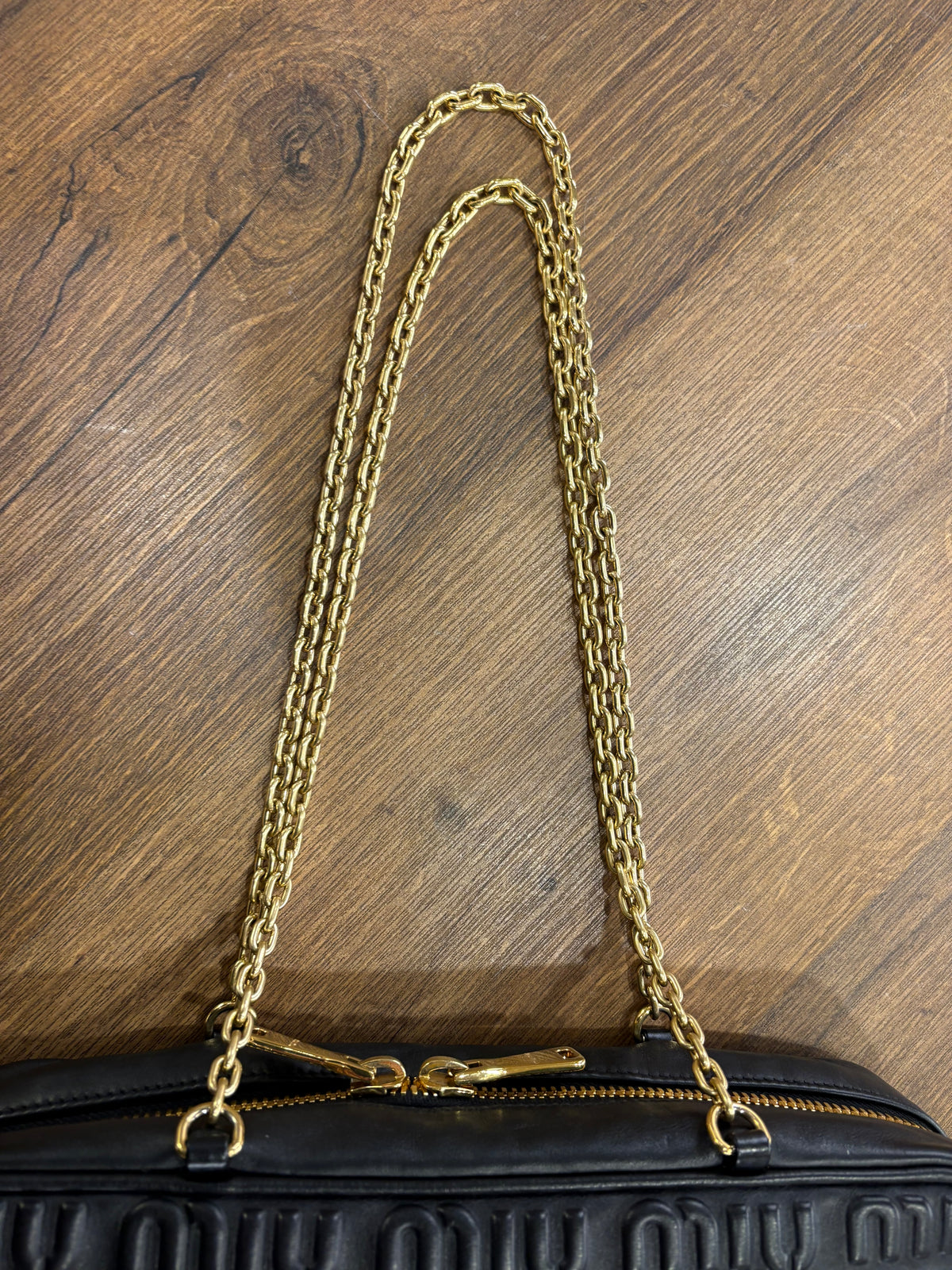 Miu Miu Borsa Softy Logo  goffrato in pelle