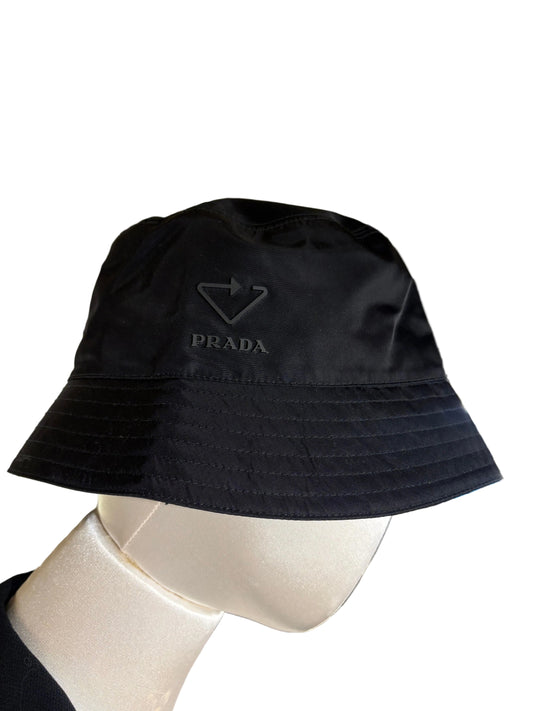 Prada cappello da pescatore in Re-Nylon